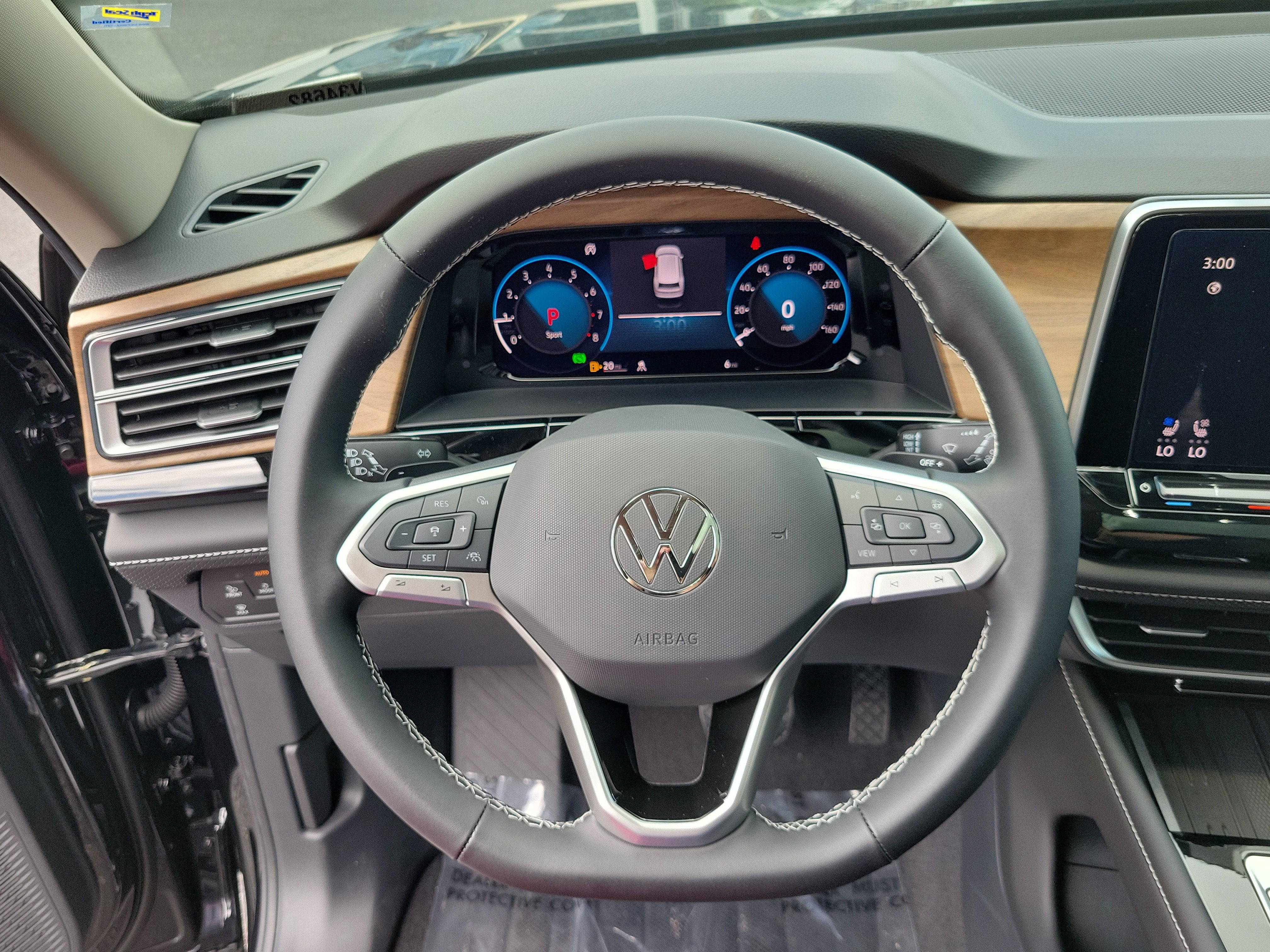 2026 Volkswagen Atlas 2.0T SE w/Technology