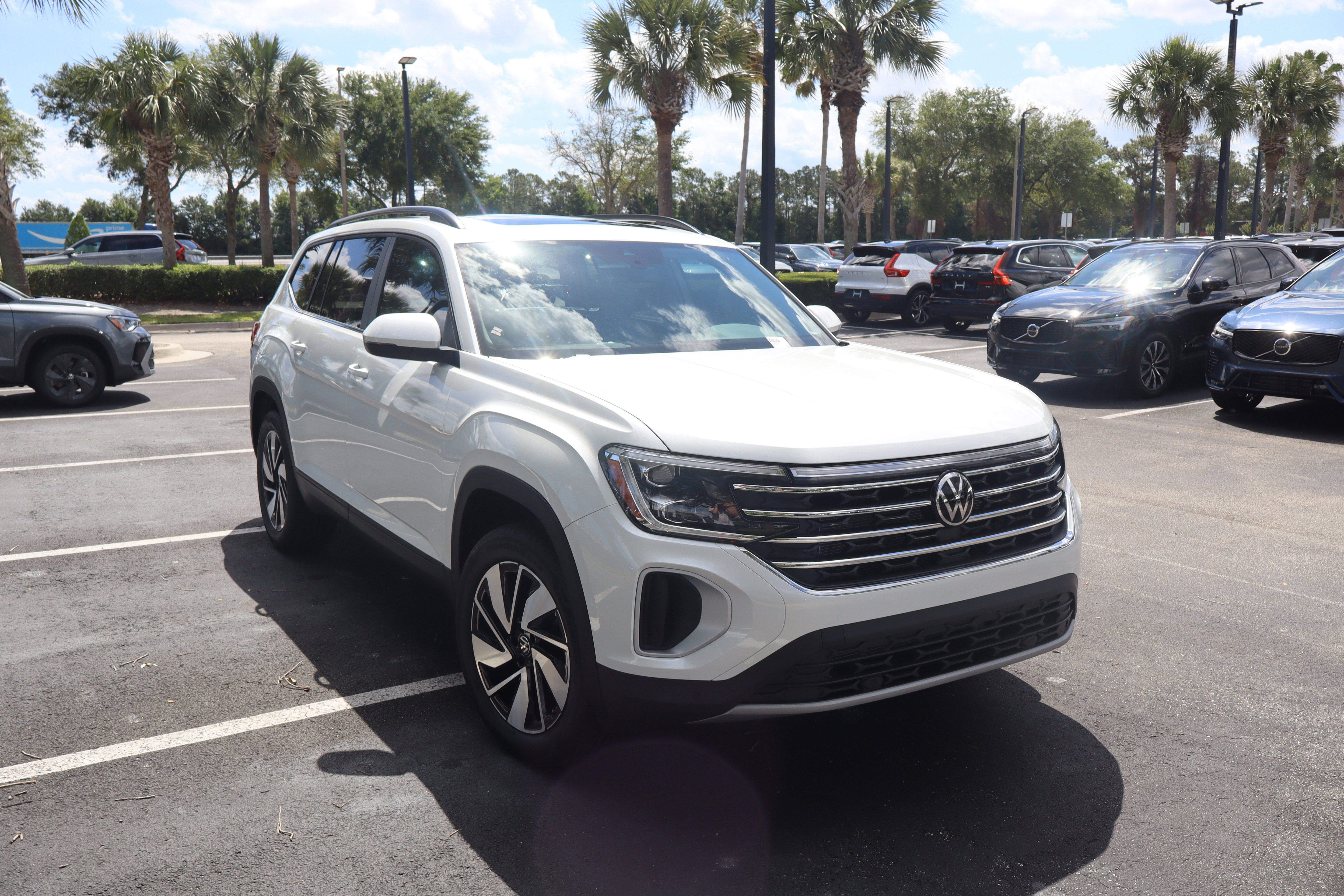 2026 Volkswagen Atlas 2.0T SE w/Technology