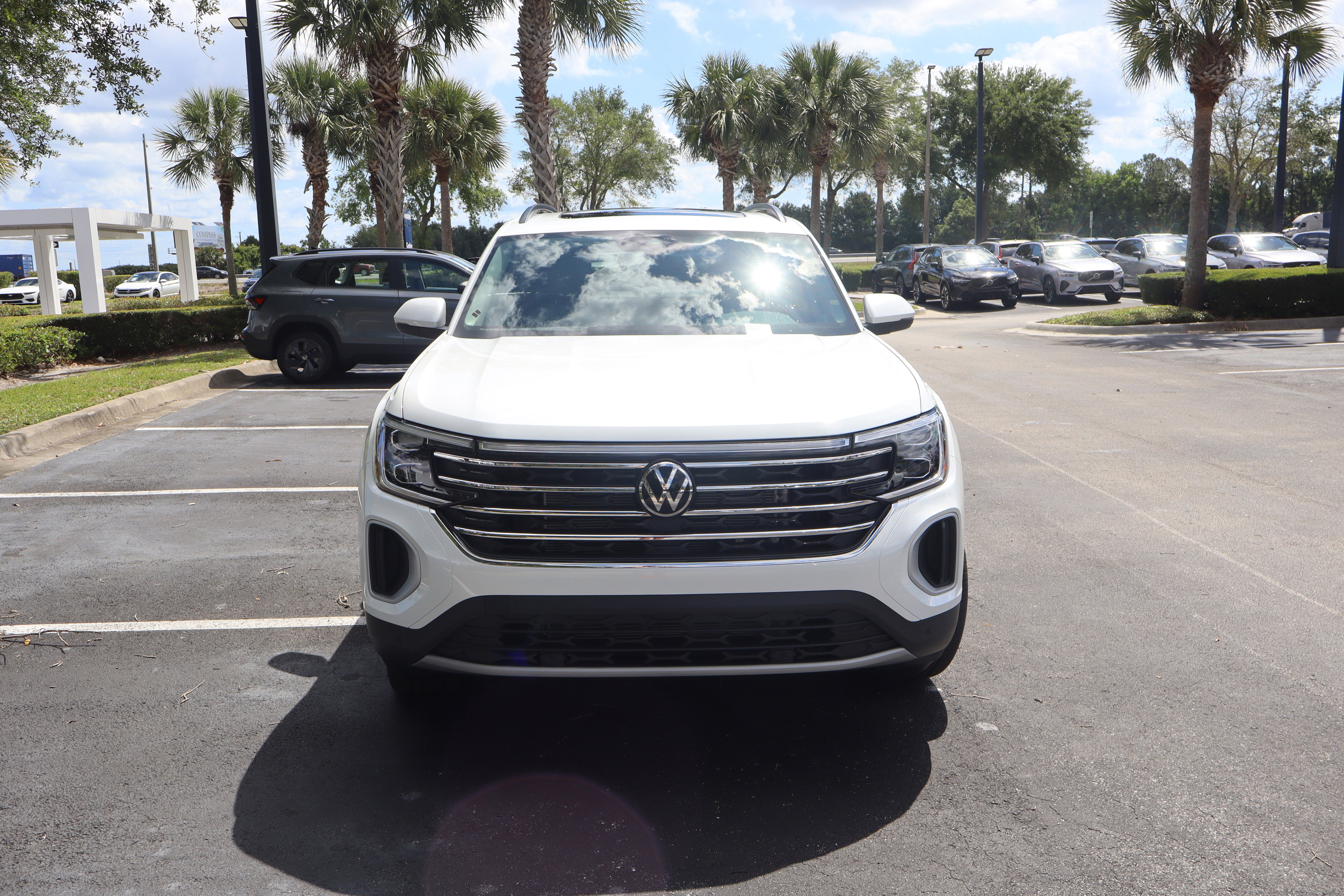 2026 Volkswagen Atlas 2.0T SE w/Technology