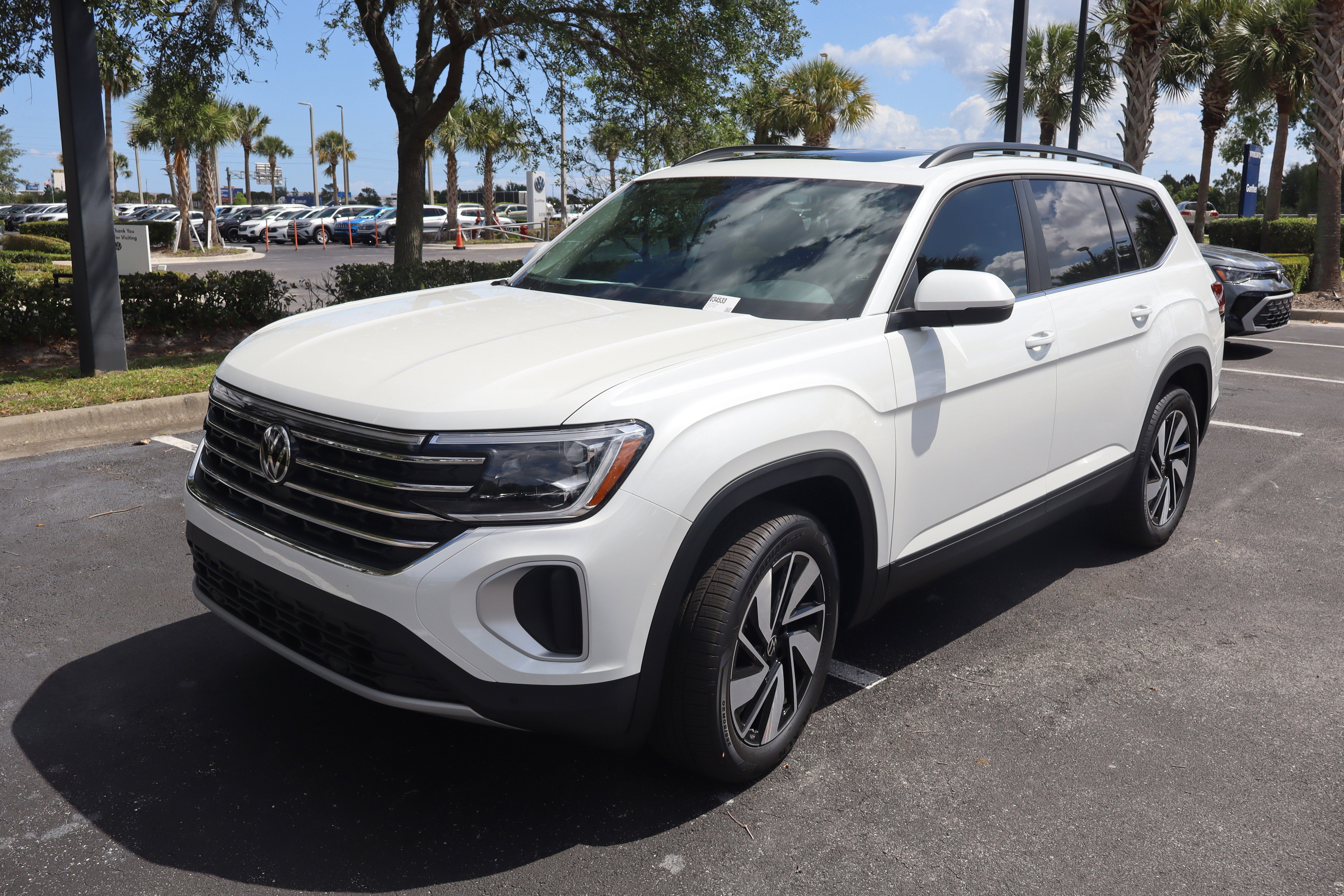 2026 Volkswagen Atlas 2.0T SE w/Technology