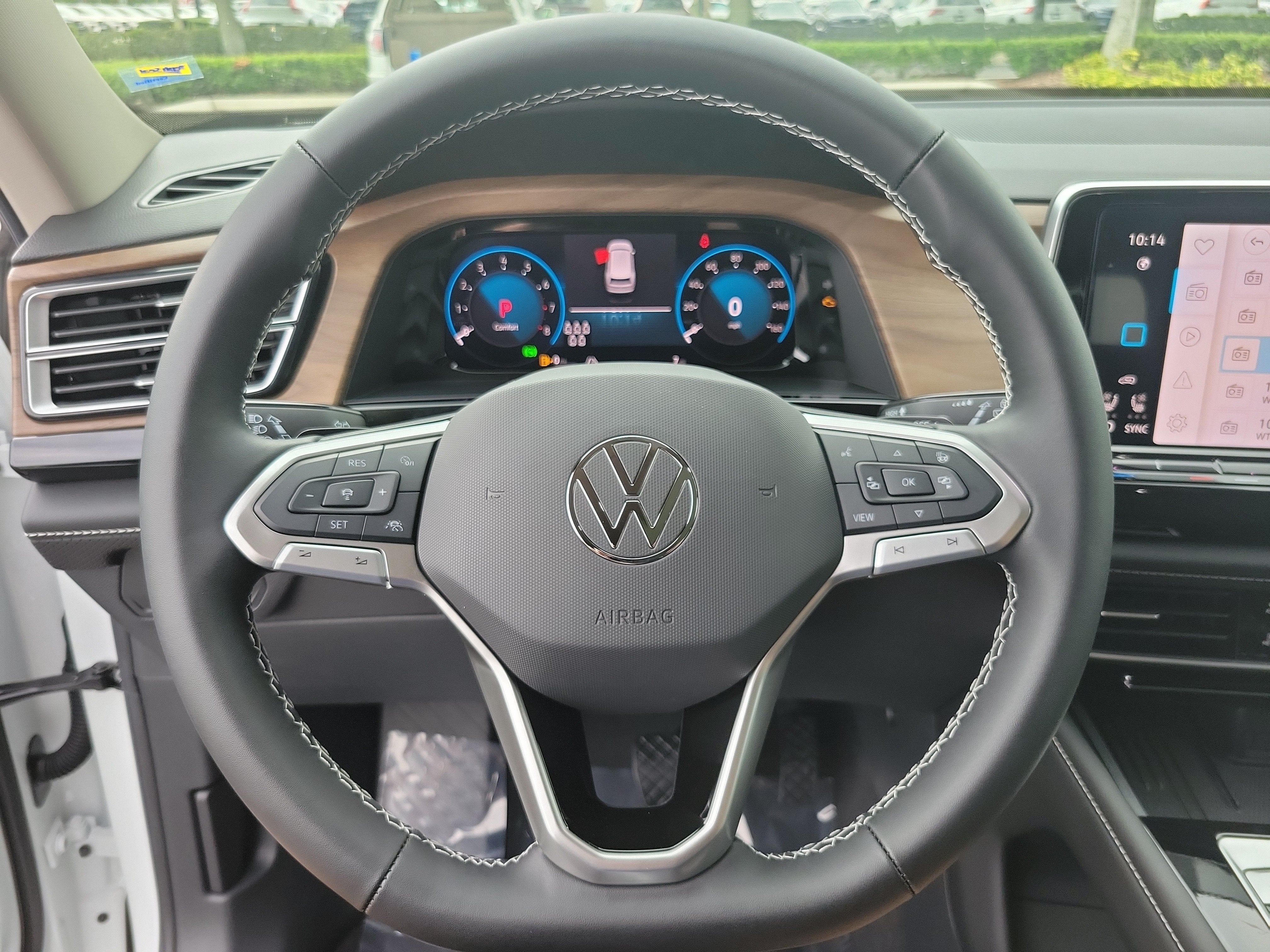 2026 Volkswagen Atlas 2.0T SE w/Technology