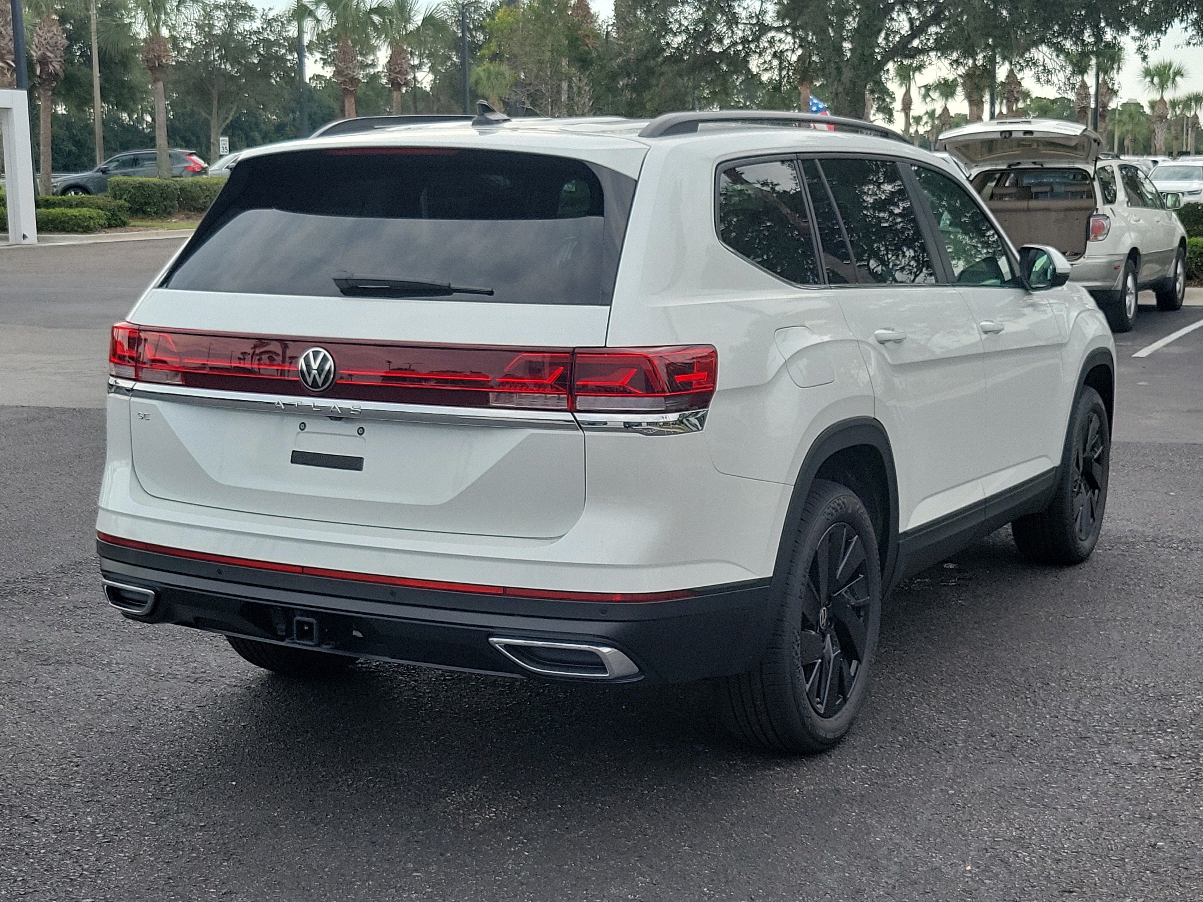 2026 Volkswagen Atlas 2.0T SE w/Technology