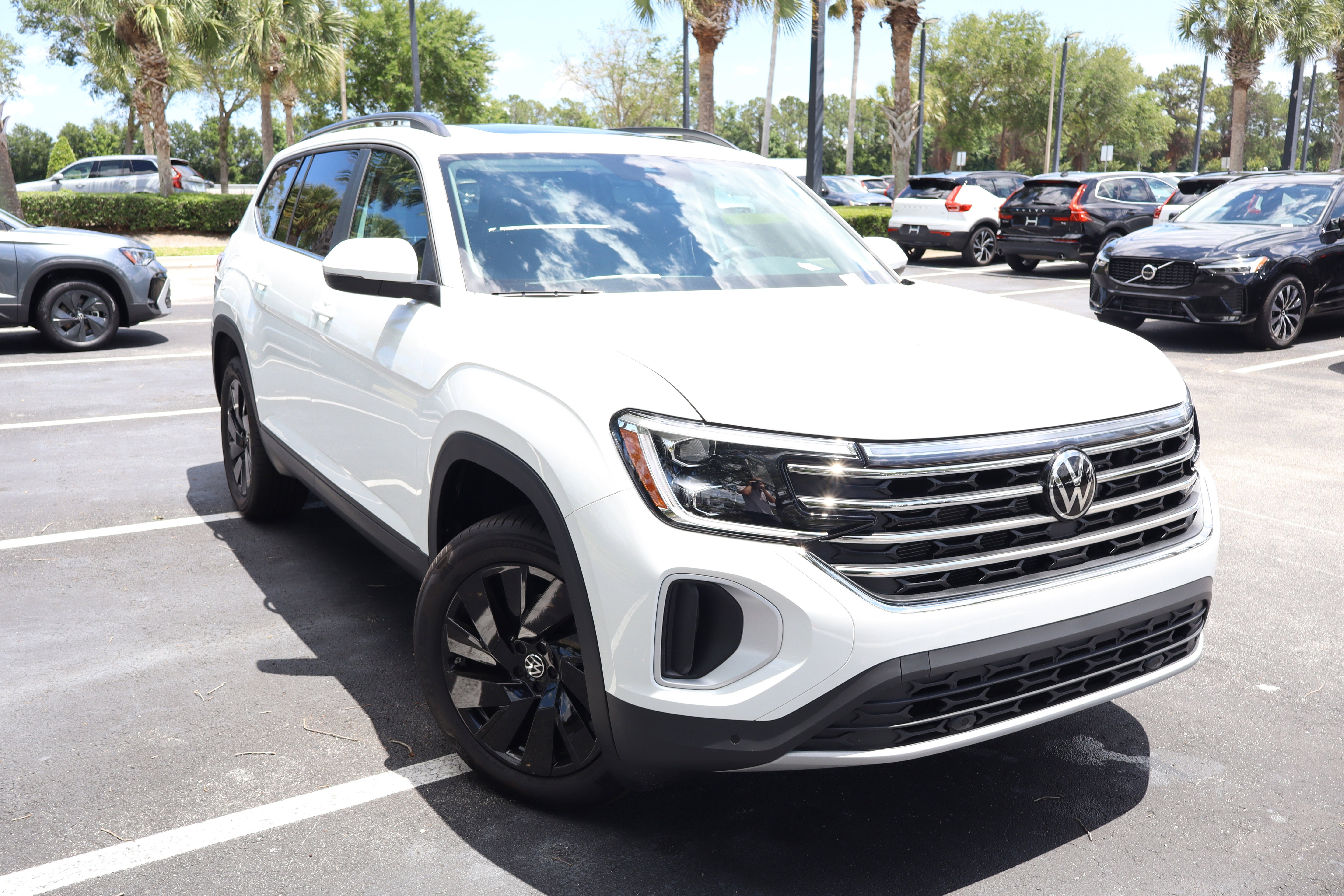 2026 Volkswagen Atlas 2.0T SE w/Technology