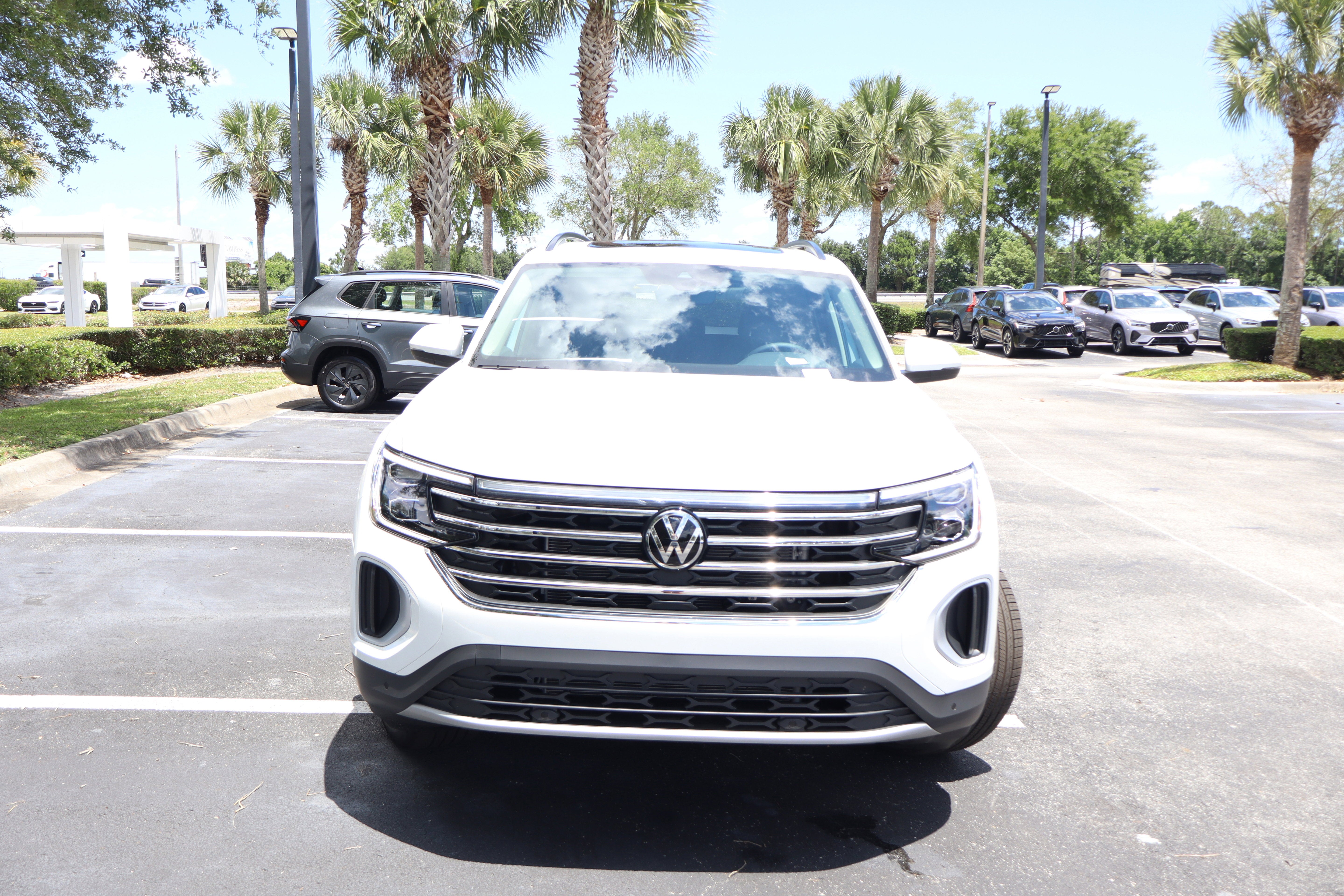 2026 Volkswagen Atlas 2.0T SE w/Technology