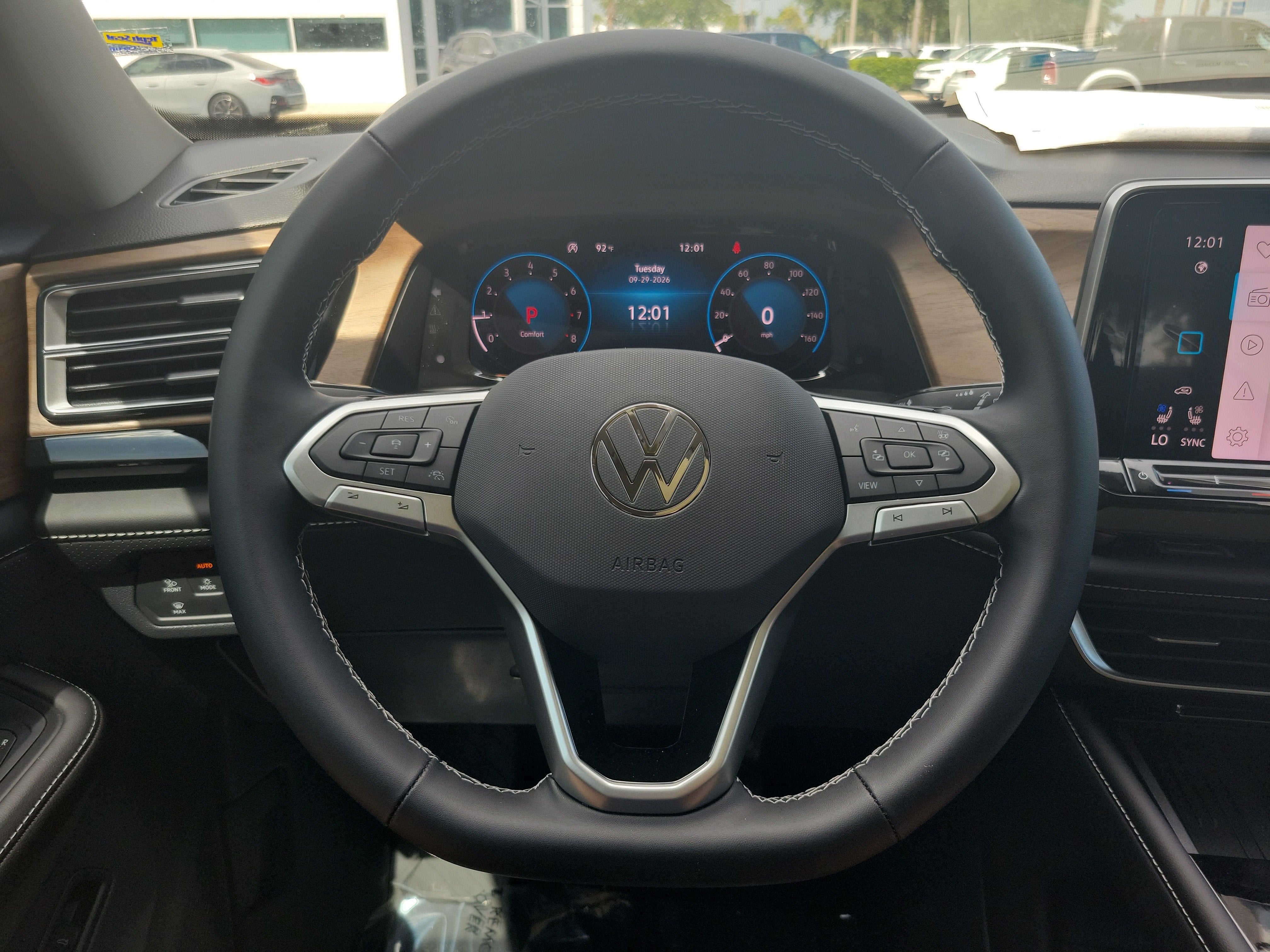 2026 Volkswagen Atlas 2.0T SE w/Technology
