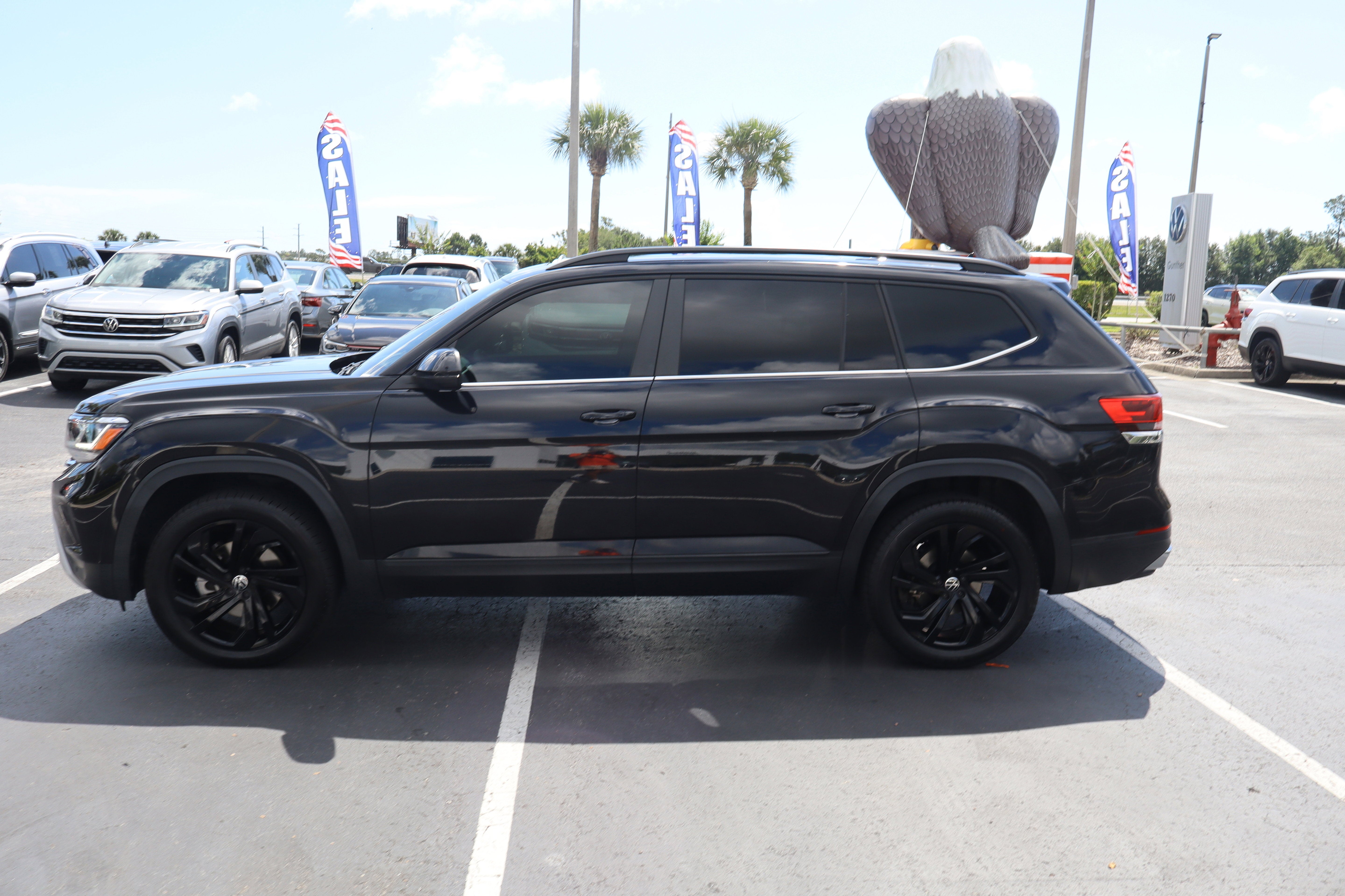 2023 Volkswagen Atlas 3.6L V6 SE w/Technology
