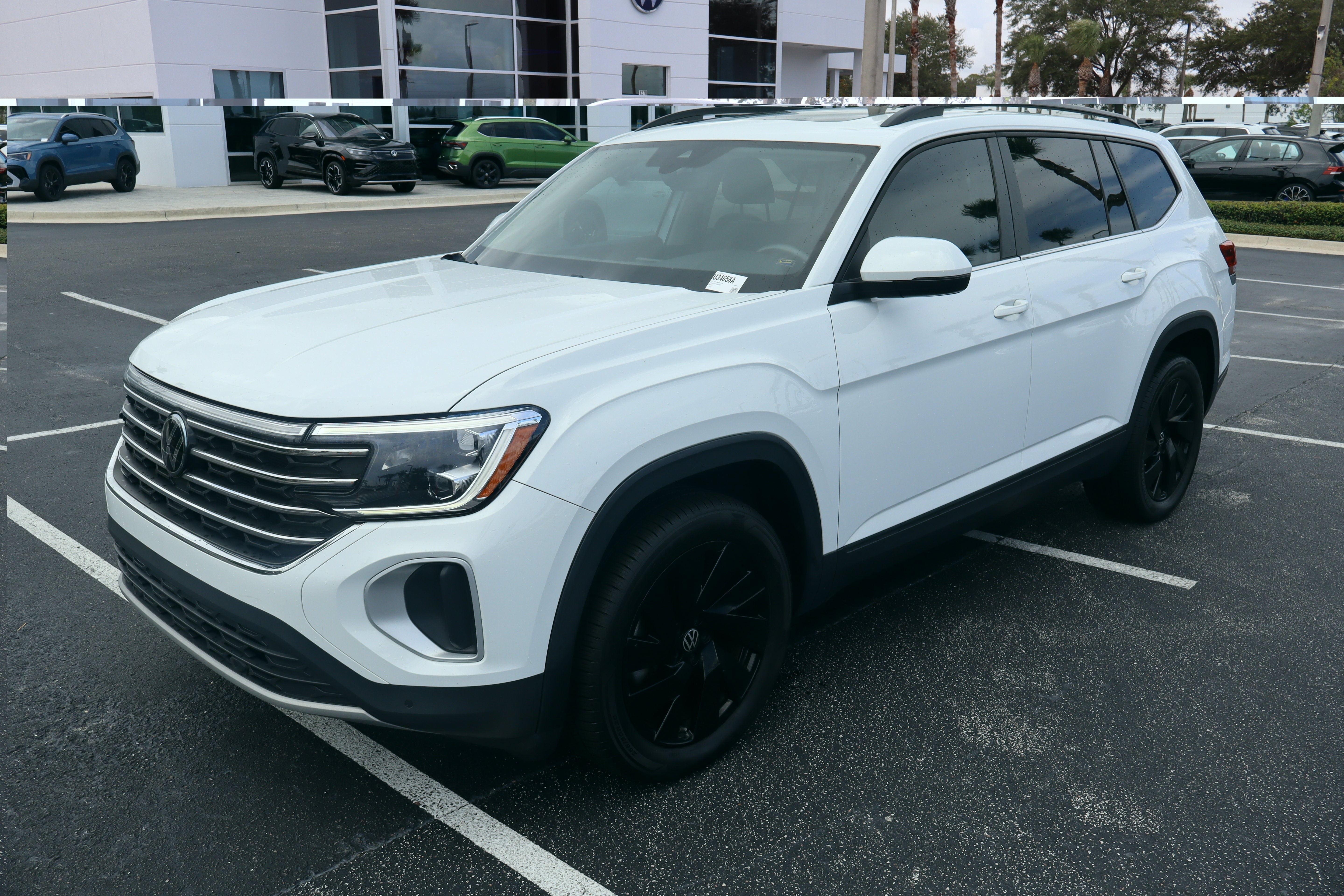 2024 Volkswagen Atlas 2.0T SE w/Technology