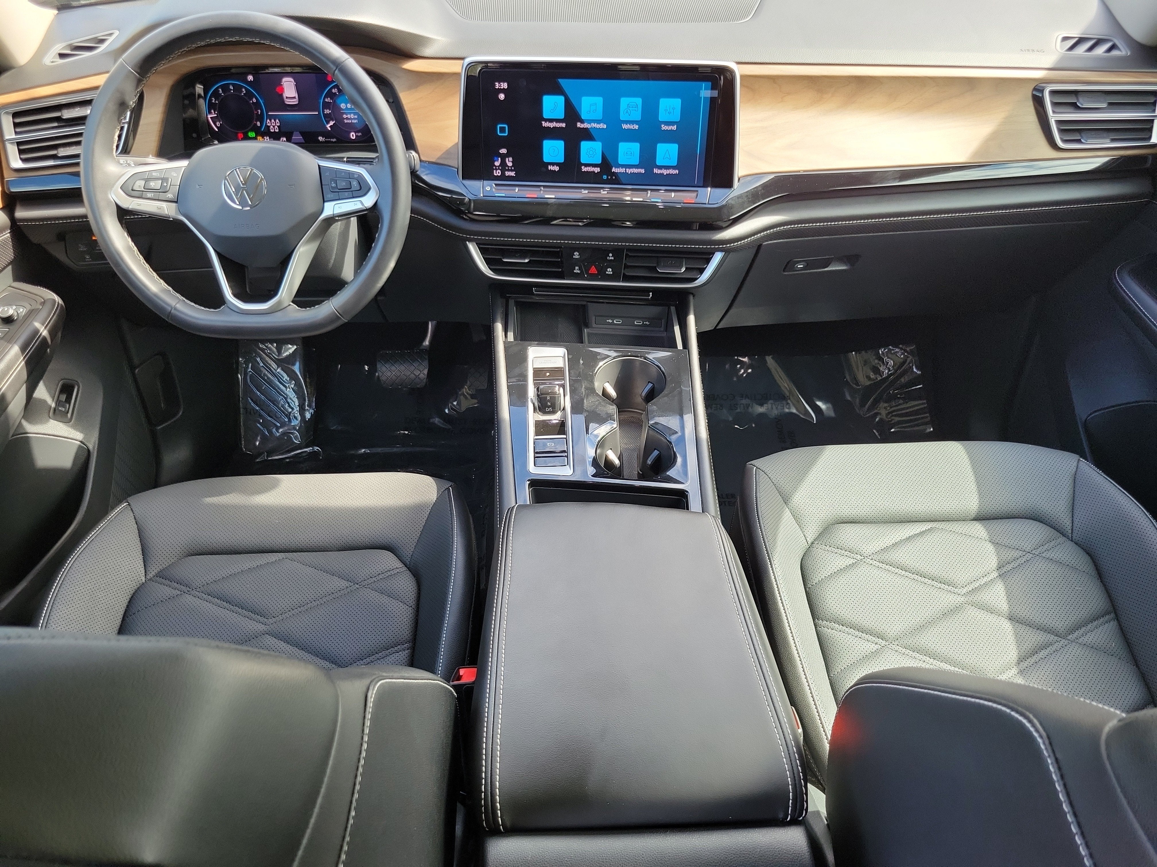 2024 Volkswagen Atlas 2.0T SE w/Technology