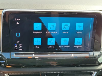 2024 Volkswagen Atlas 2.0T SE w/Technology
