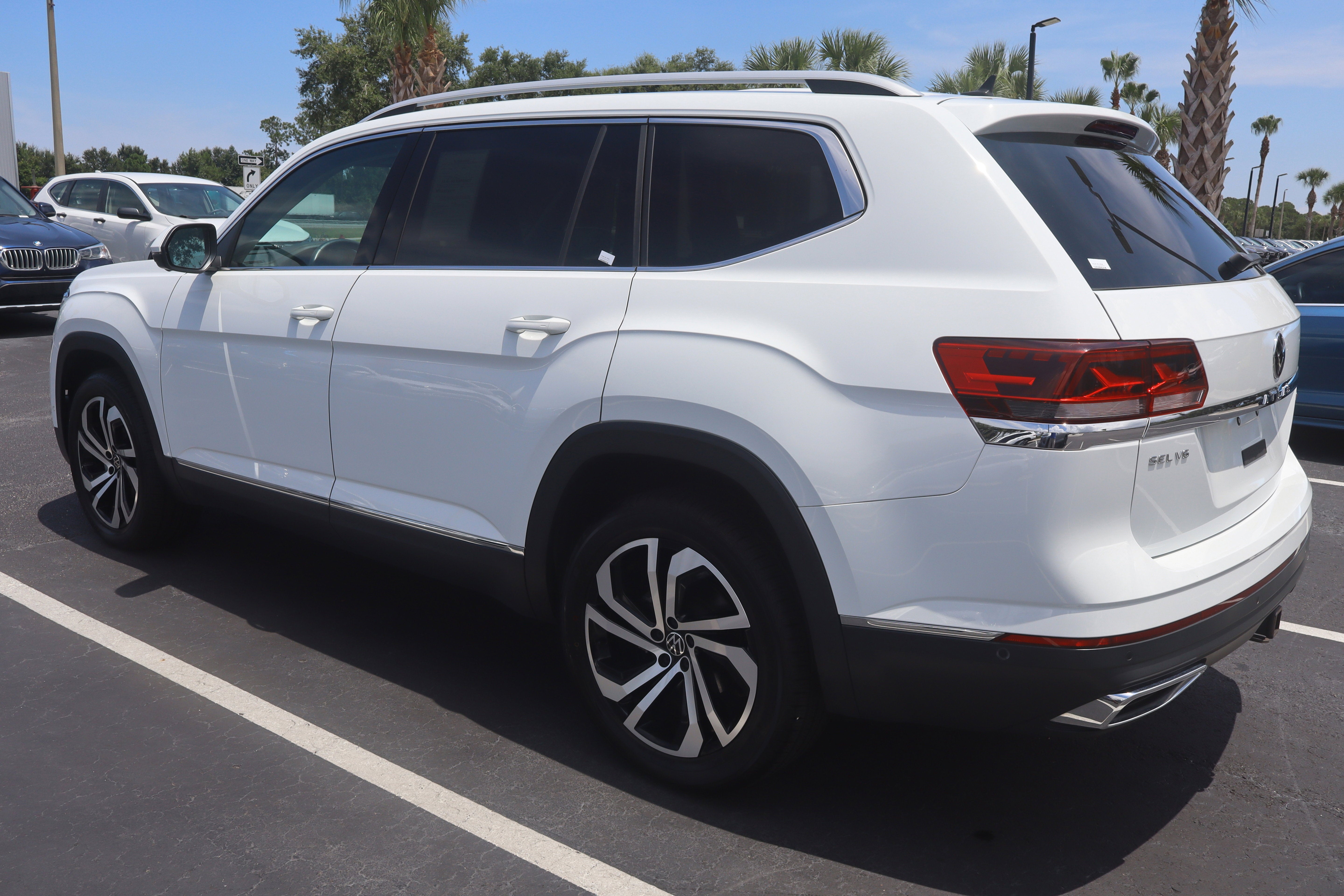2021 Volkswagen Atlas 3.6L V6 SEL Premium