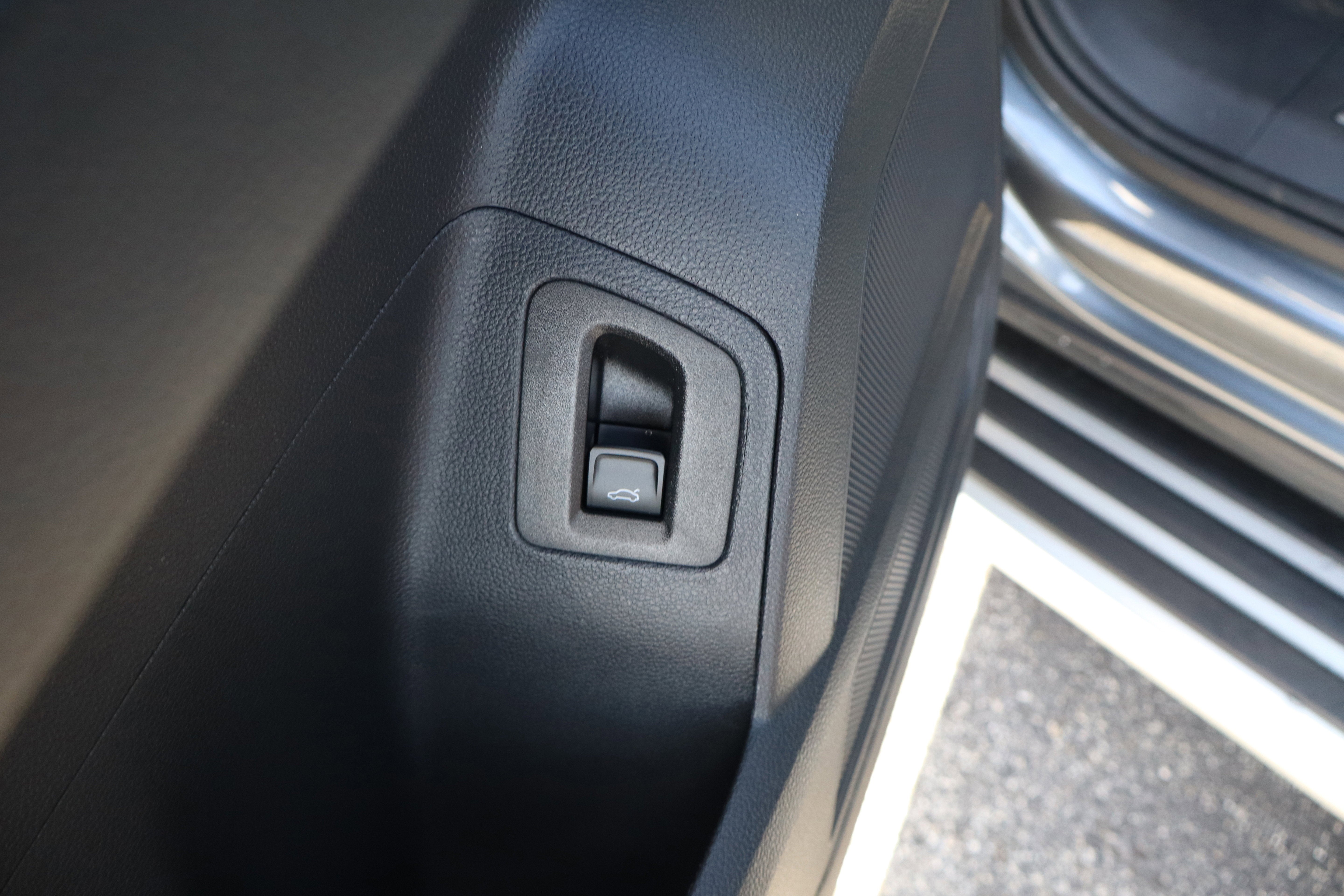 2021 Volkswagen Atlas 3.6L V6 SEL Premium