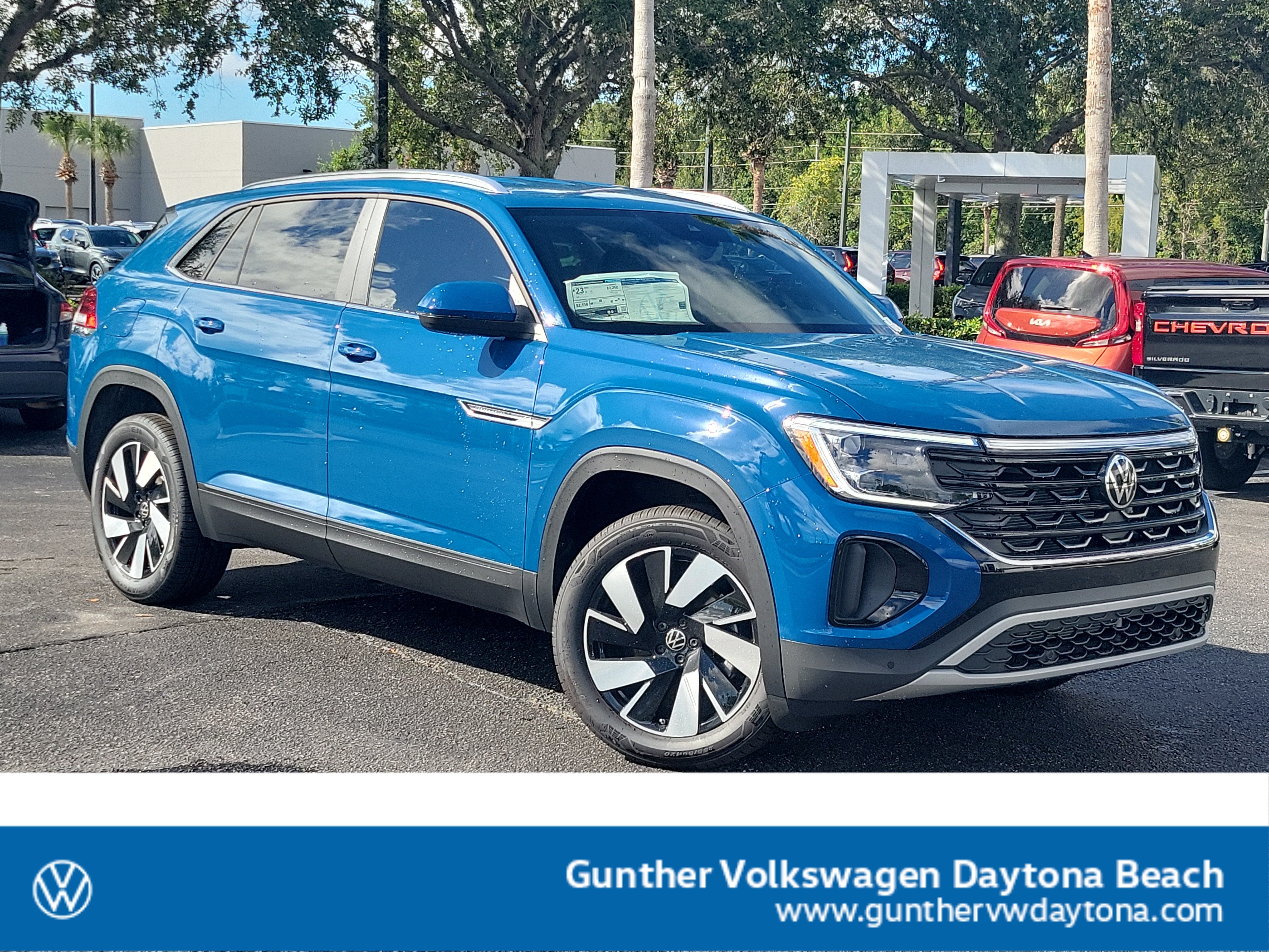 2026 Volkswagen Atlas Cross Sport 2.0T SE w/Technology