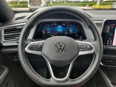 2026 Volkswagen Atlas Cross Sport 2.0T SE w/Technology