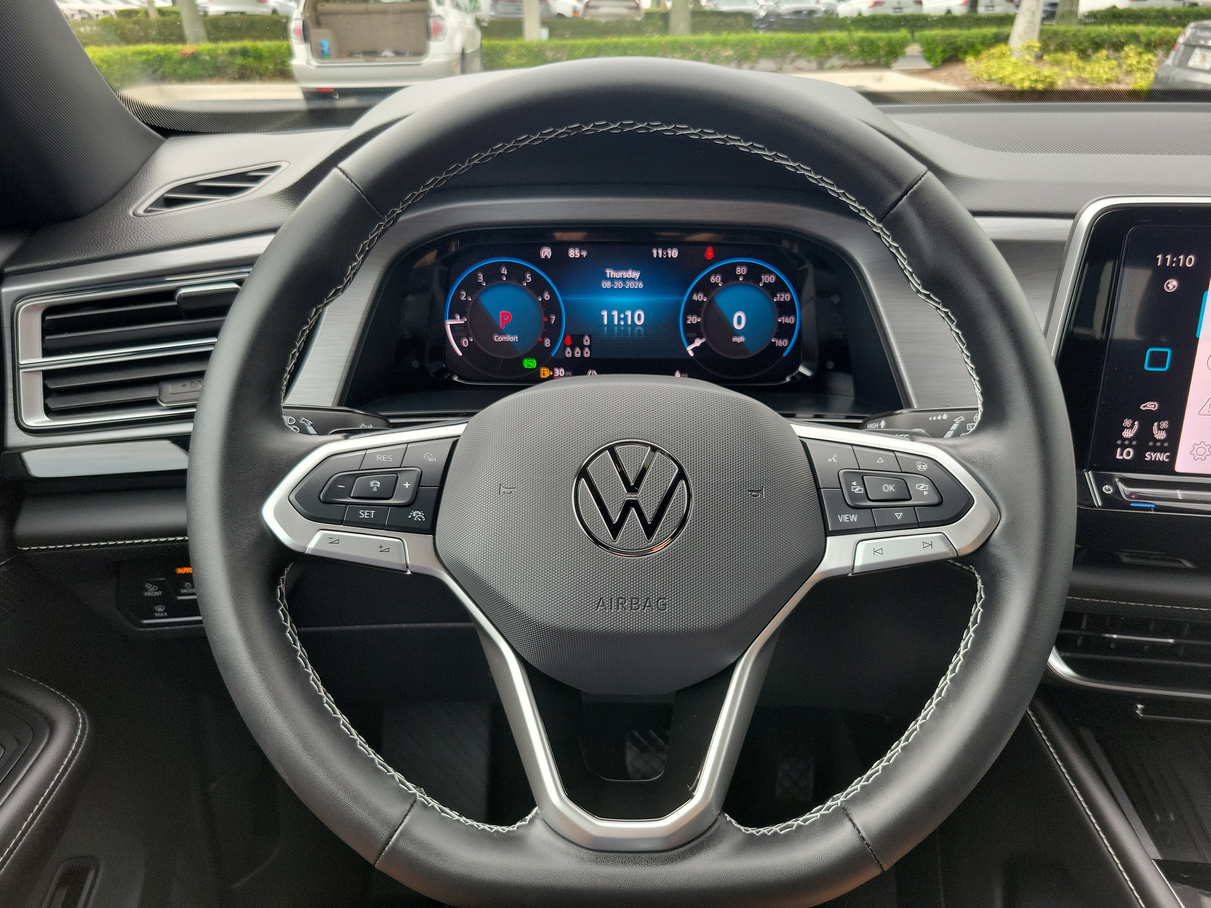 2026 Volkswagen Atlas Cross Sport 2.0T SE w/Technology