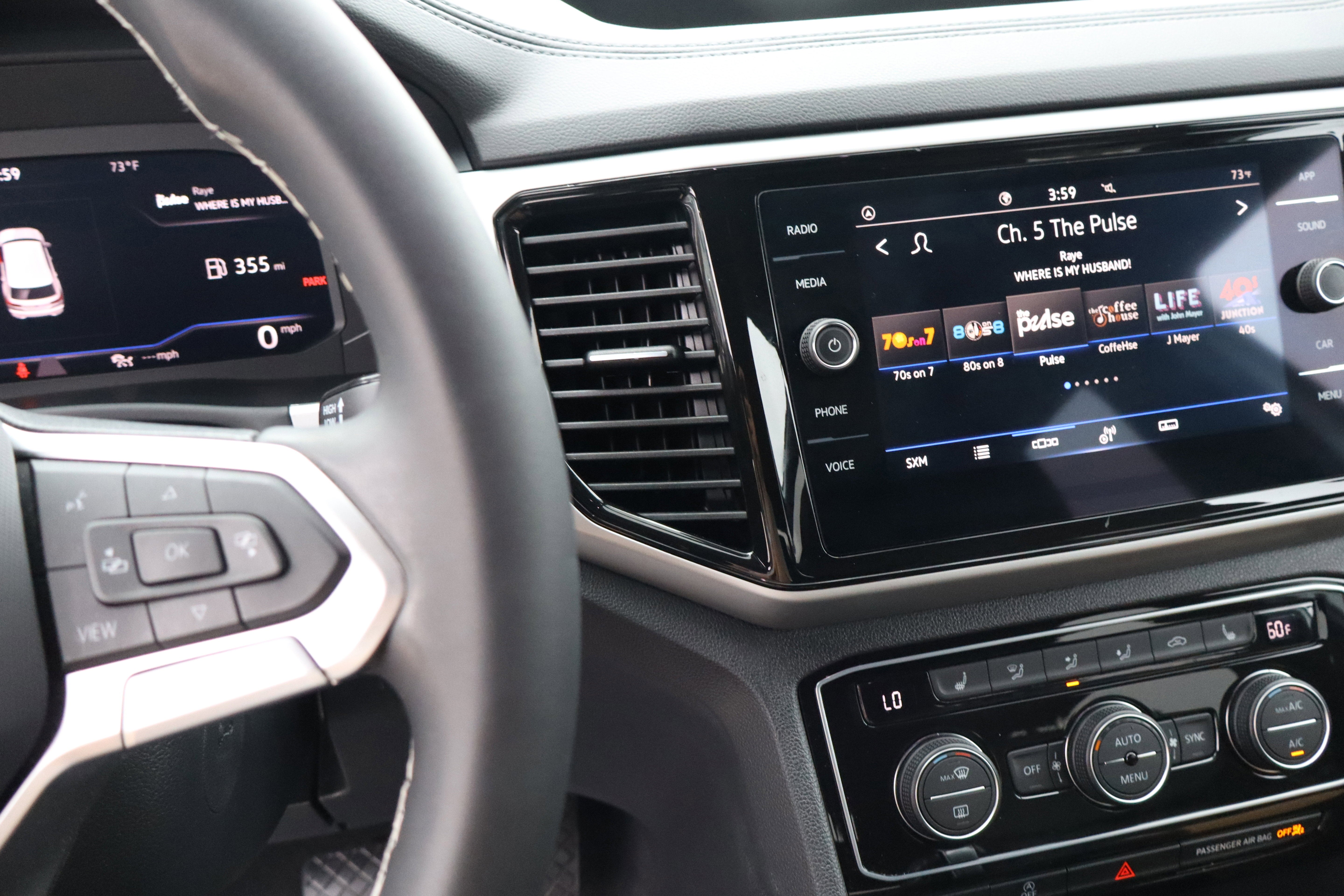 2023 Volkswagen Atlas Cross Sport 2.0T SE w/Technology