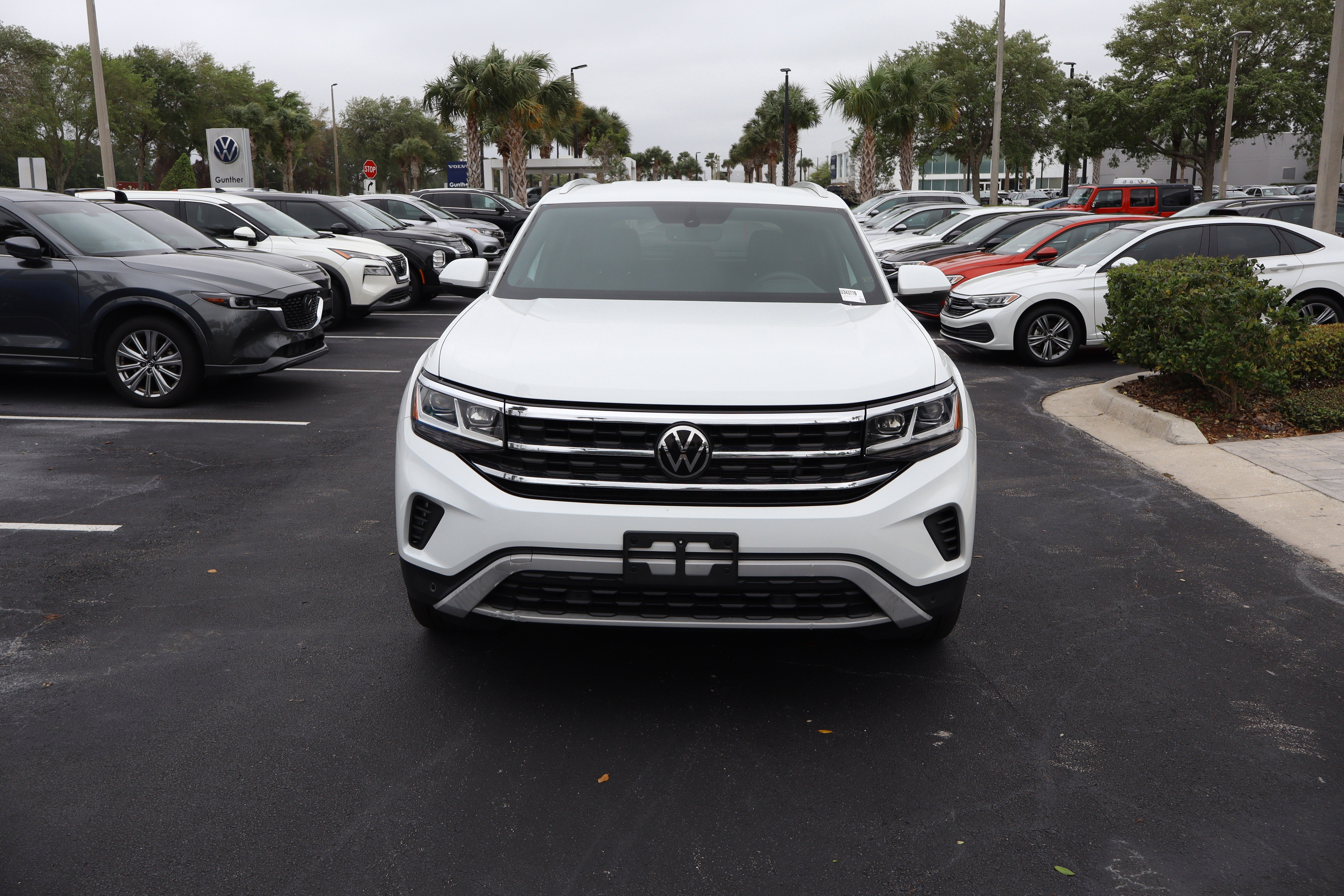 2023 Volkswagen Atlas Cross Sport 2.0T SE w/Technology