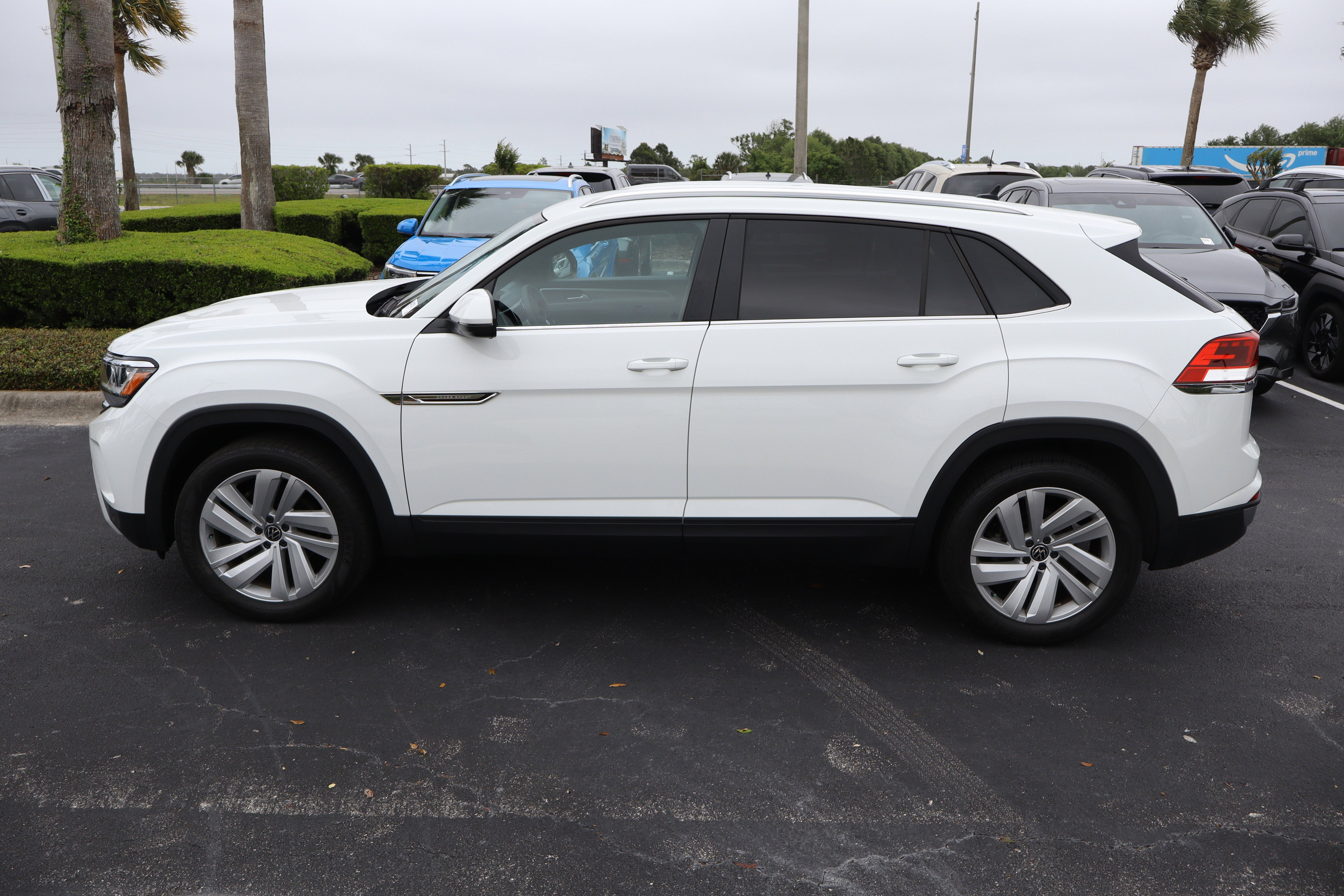 2023 Volkswagen Atlas Cross Sport 2.0T SE w/Technology