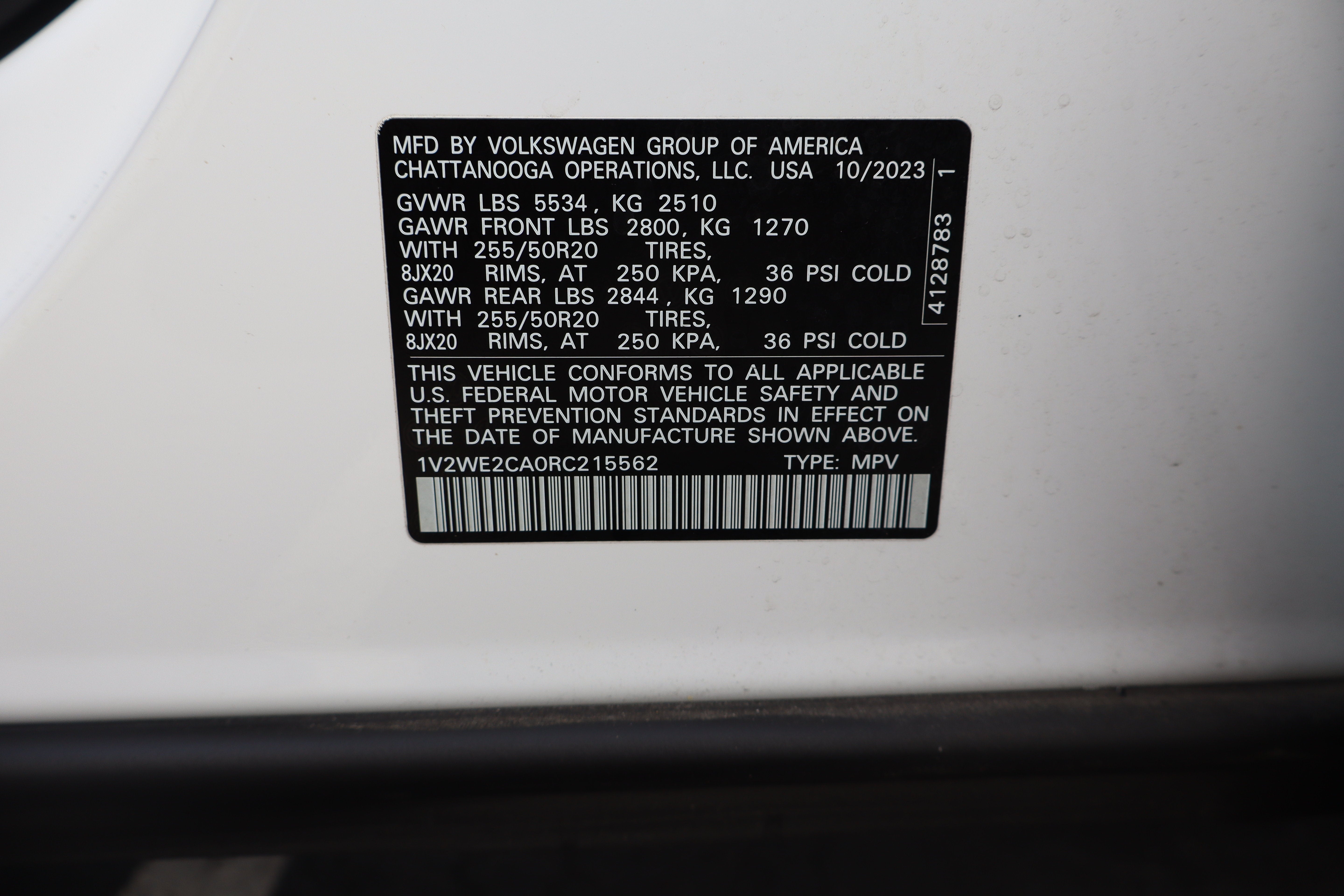 2024 Volkswagen Atlas Cross Sport 2.0T SE w/Technology