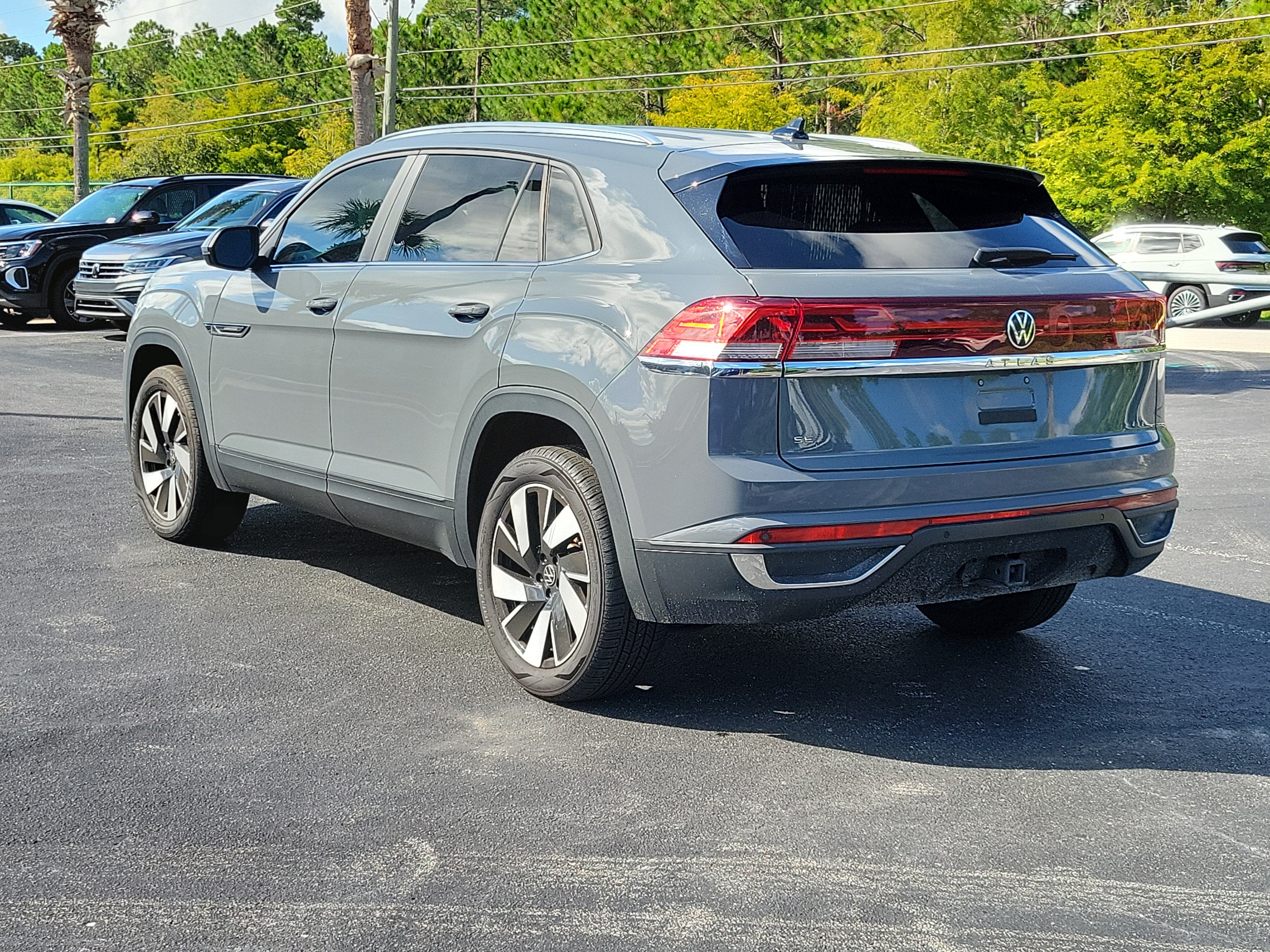 2024 Volkswagen Atlas Cross Sport 2.0T SE w/Technology