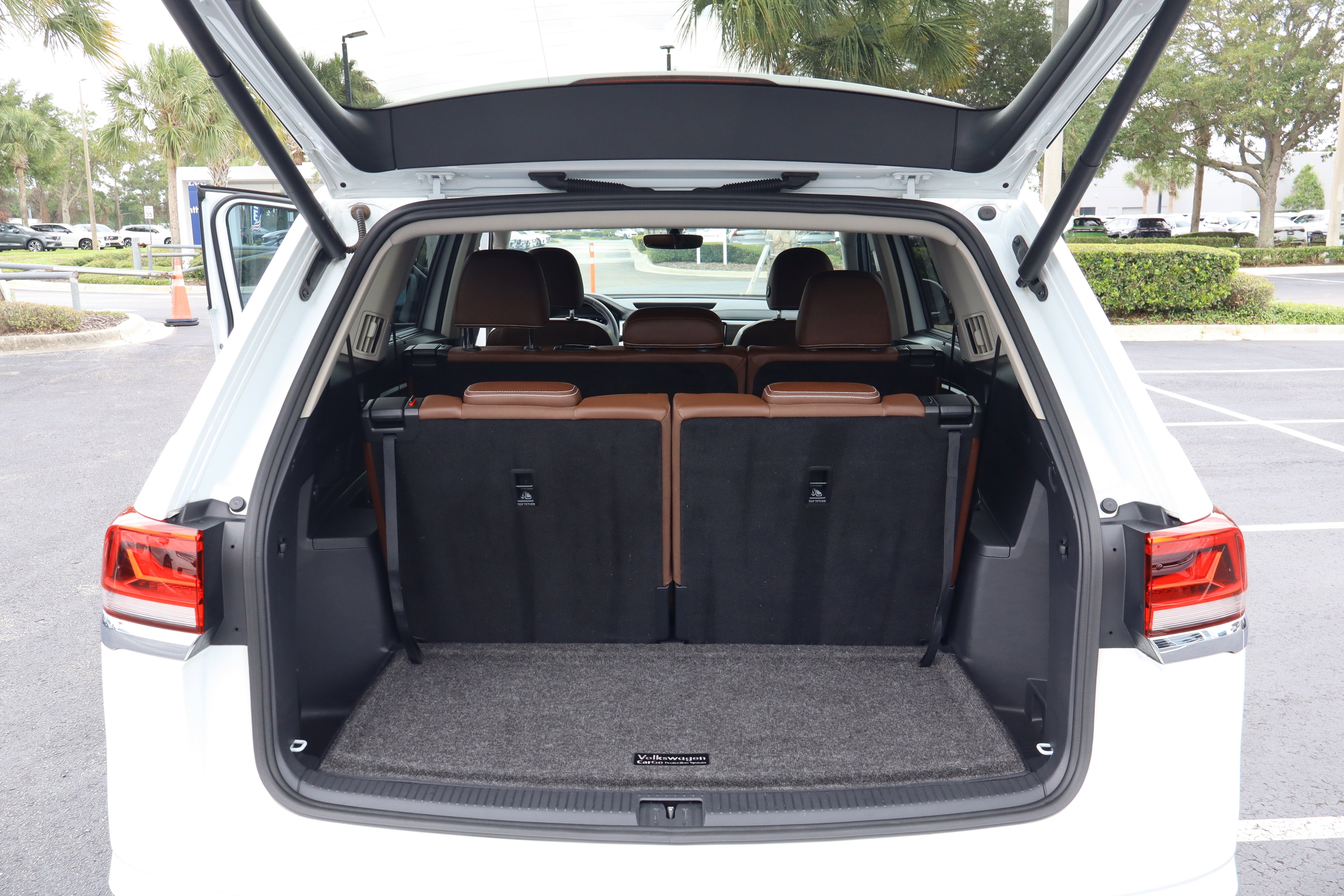 2023 Volkswagen Atlas 2.0T SE w/Technology