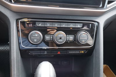 2023 Volkswagen Atlas 2.0T SE w/Technology