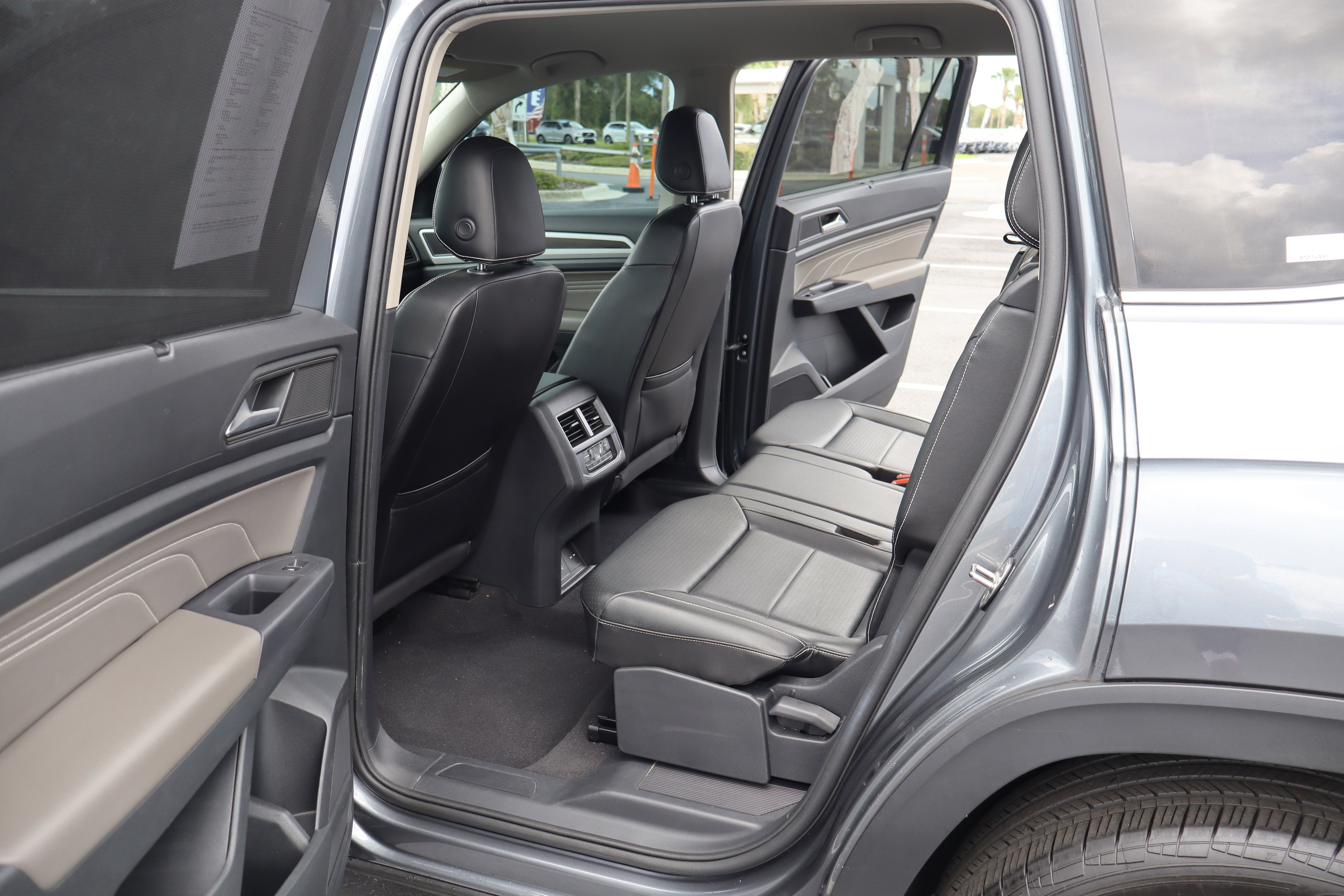 2021 Volkswagen Atlas 3.6L V6 SE w/Technology