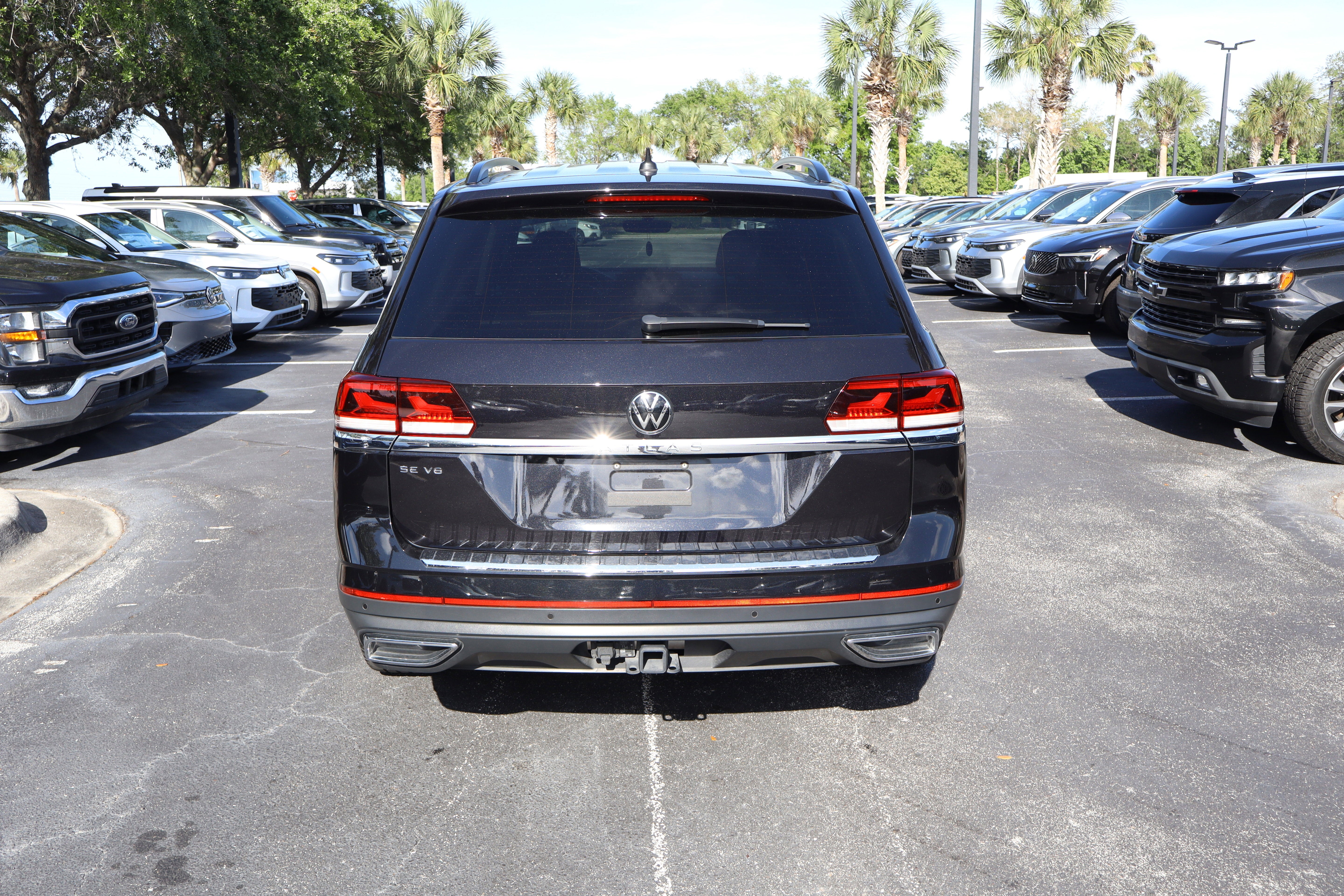 2023 Volkswagen Atlas 3.6L V6 SE w/Technology