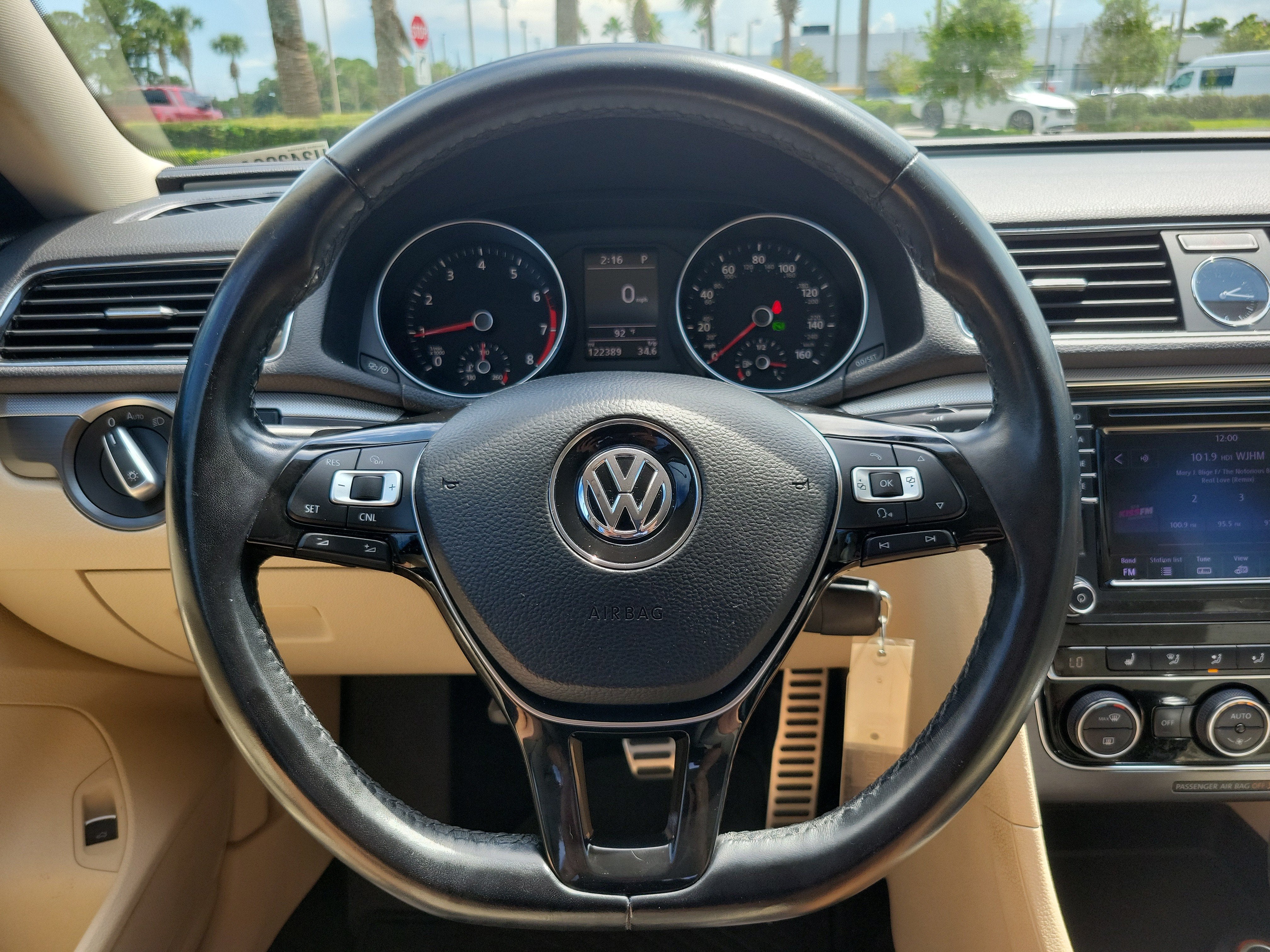 2017 Volkswagen Passat R-Line w/Comfort Pkg