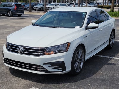 2017 Volkswagen Passat R-Line w/Comfort Pkg