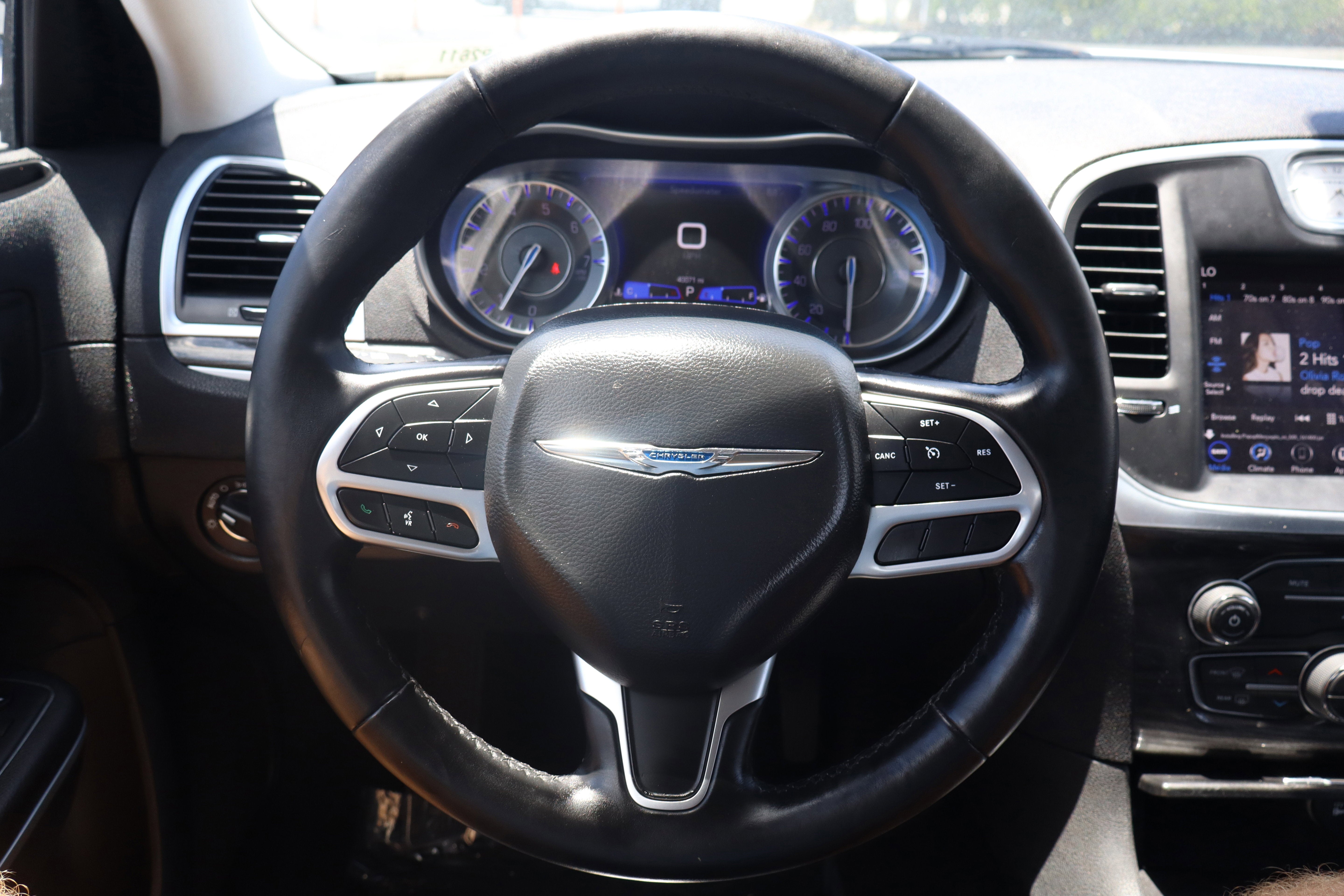 2021 Chrysler 300 Touring
