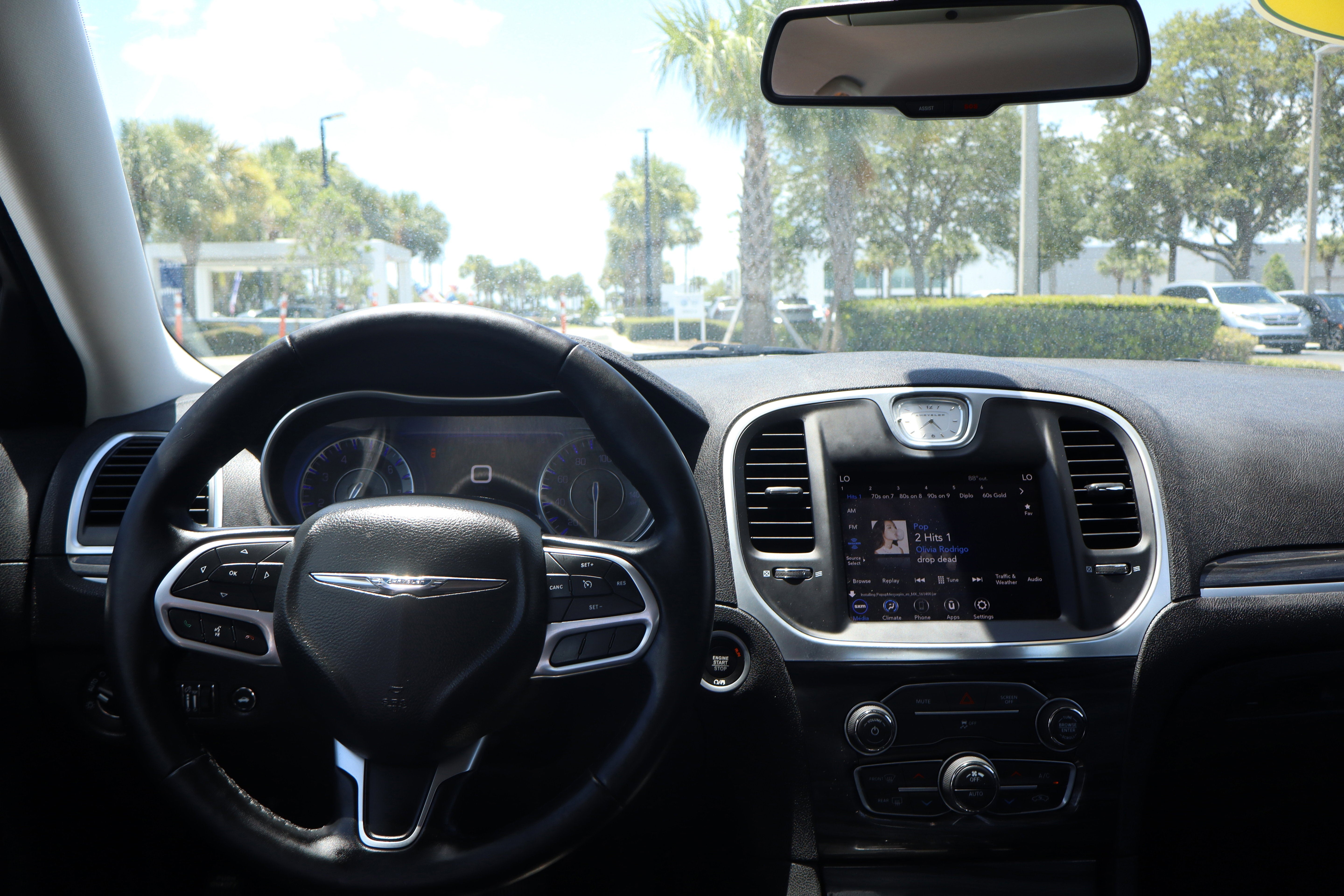 2021 Chrysler 300 Touring