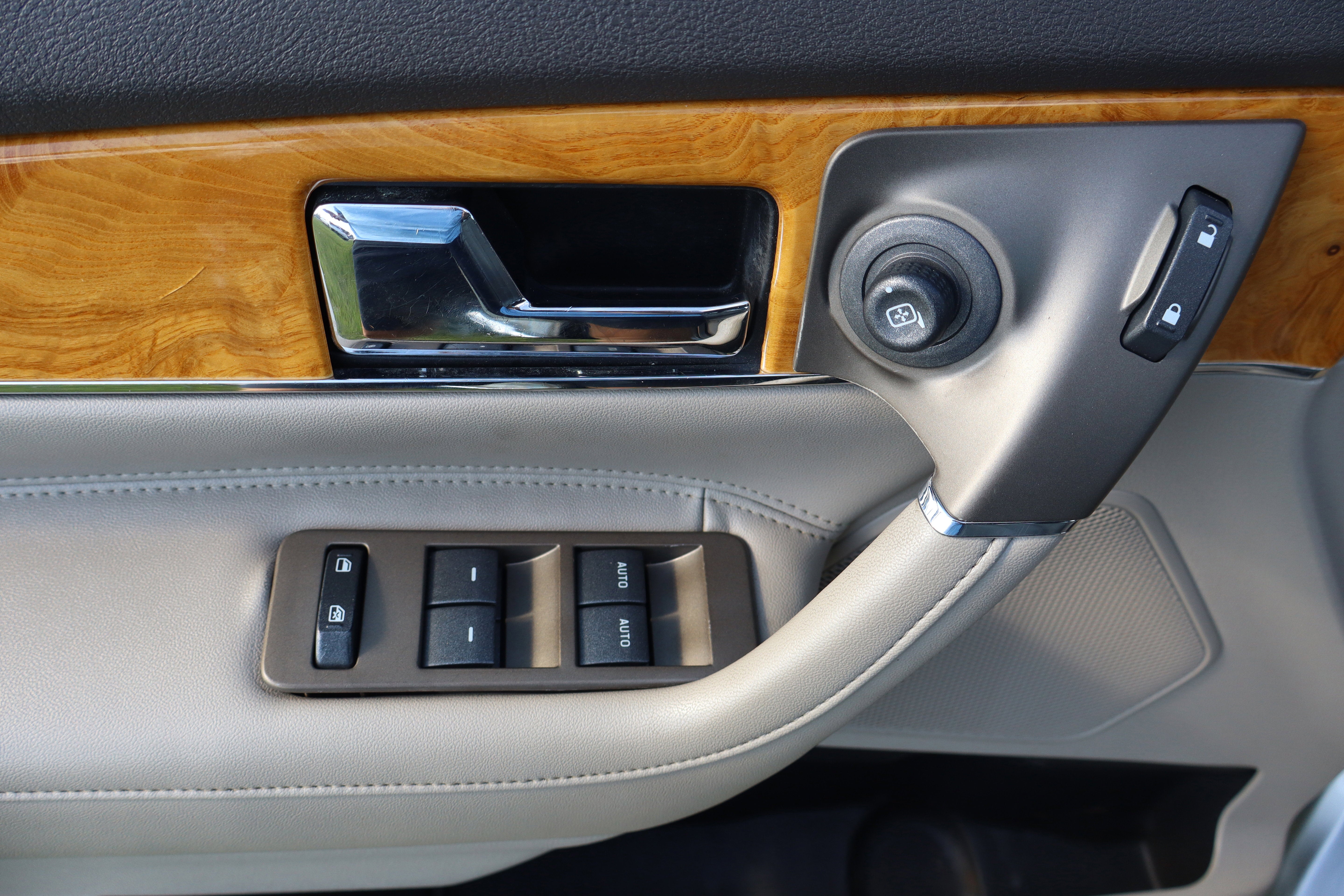 2013 Lincoln MKX AWD 4dr