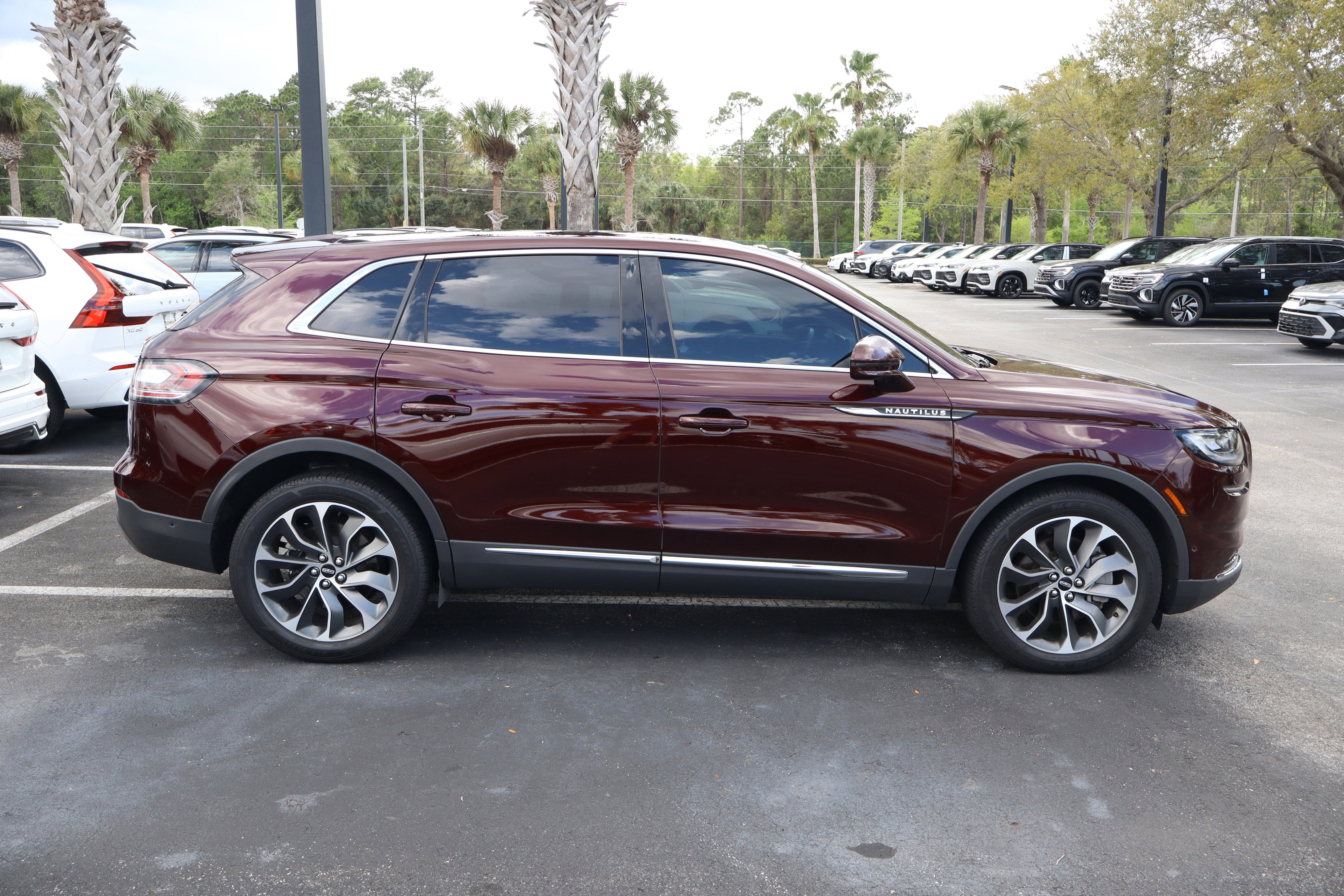 2021 Lincoln Nautilus Reserve