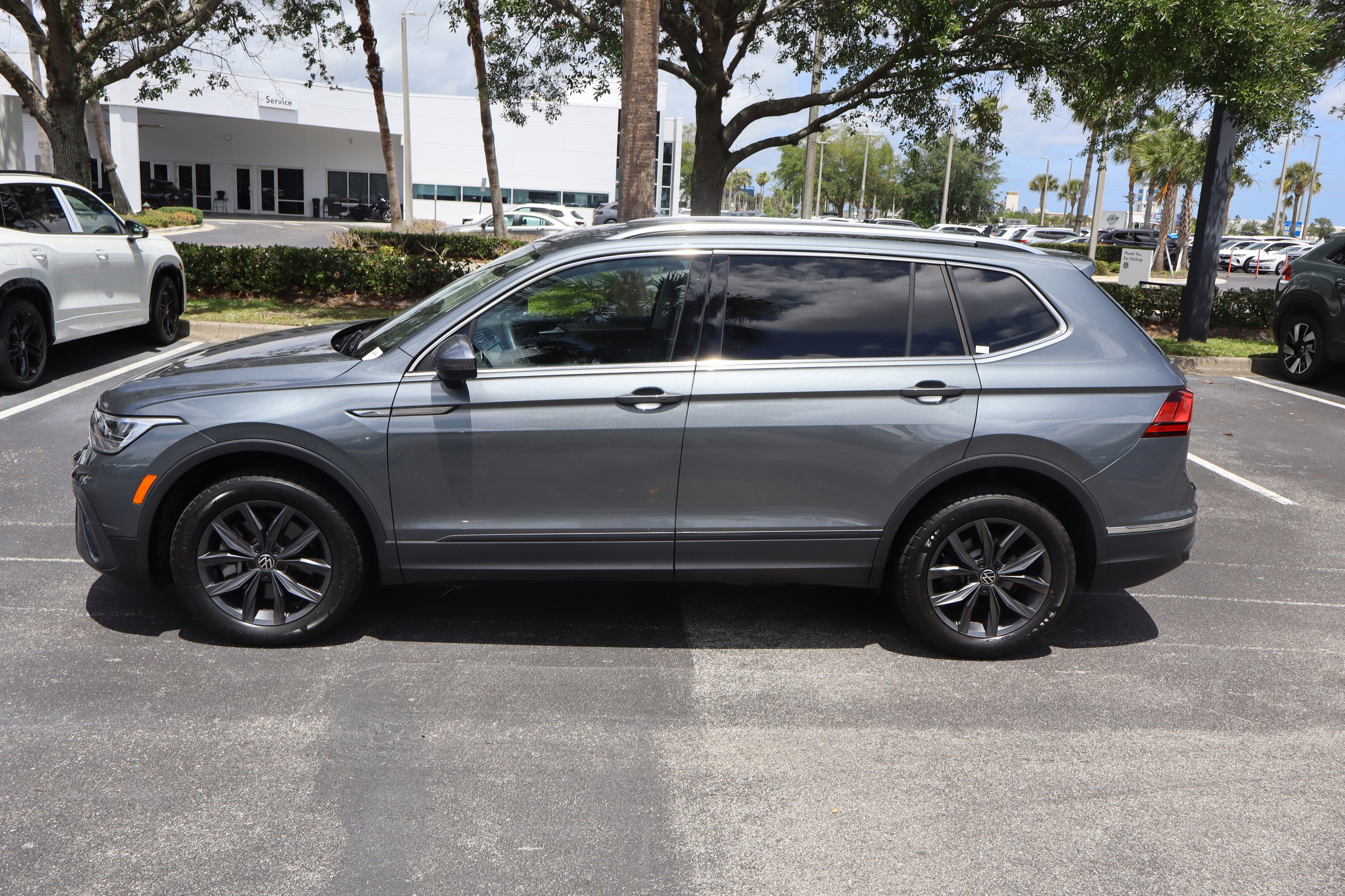 2023 Volkswagen Tiguan SE
