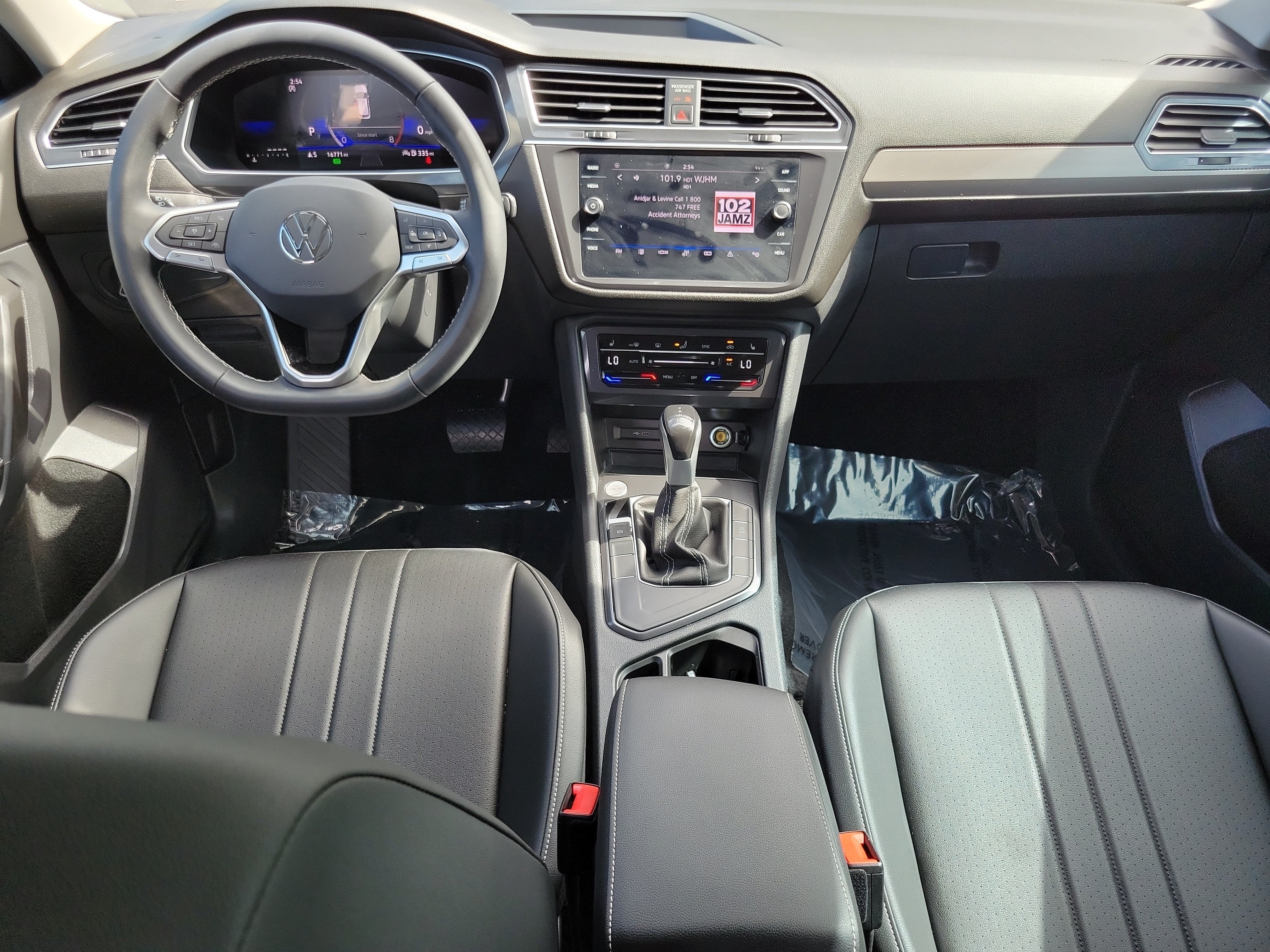 2023 Volkswagen Tiguan SE