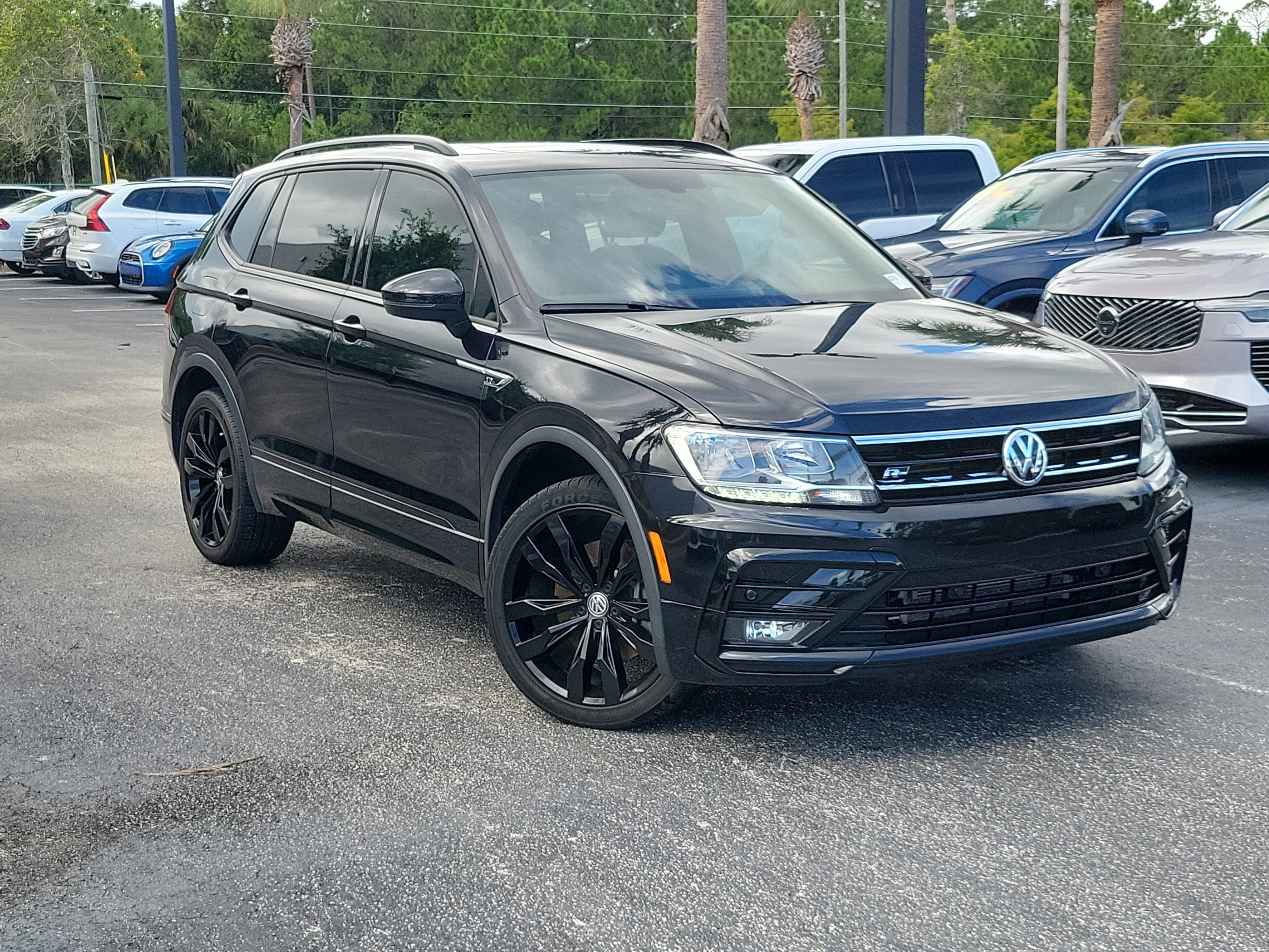 2021 Volkswagen Tiguan SE R-Line Black