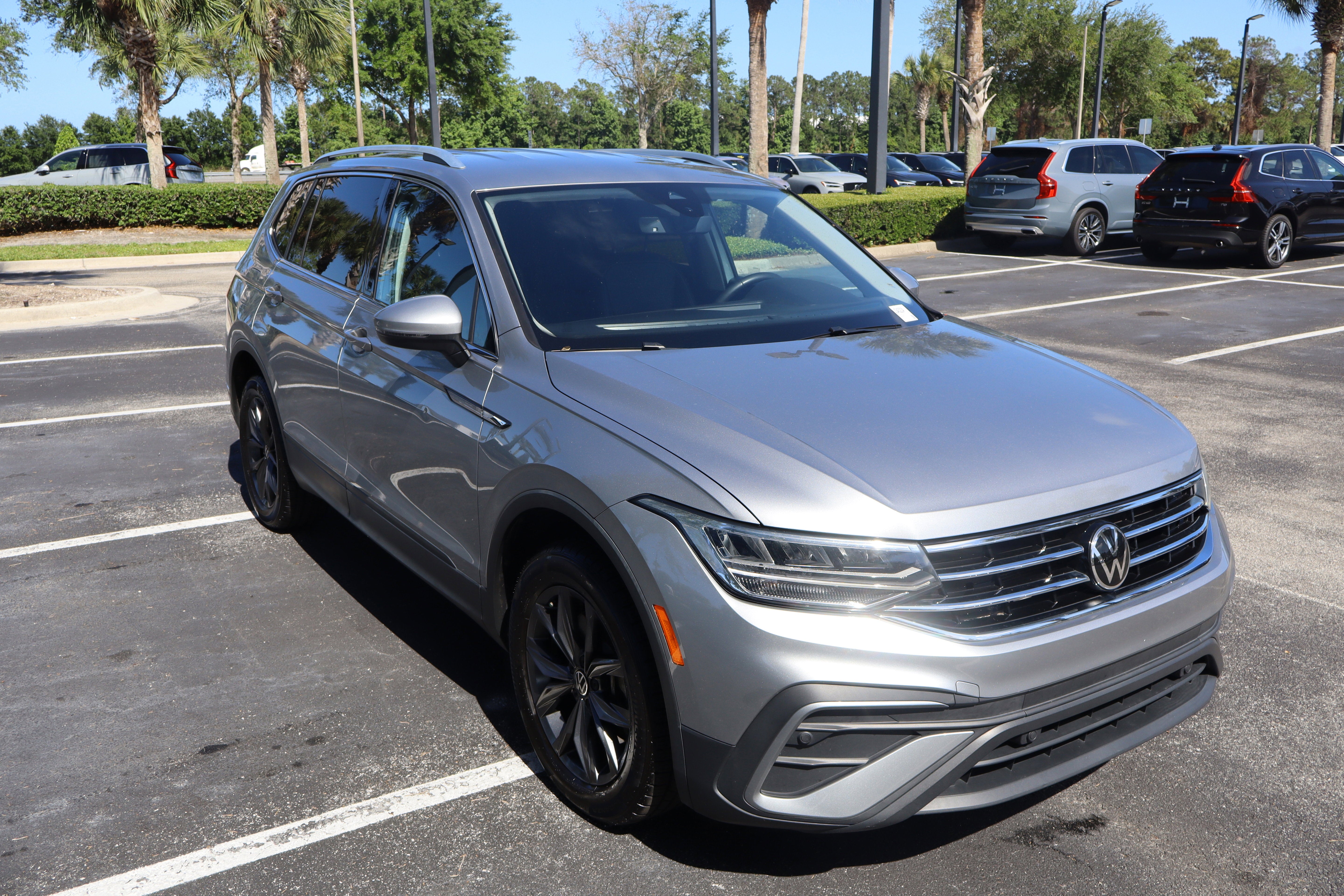 2023 Volkswagen Tiguan SE