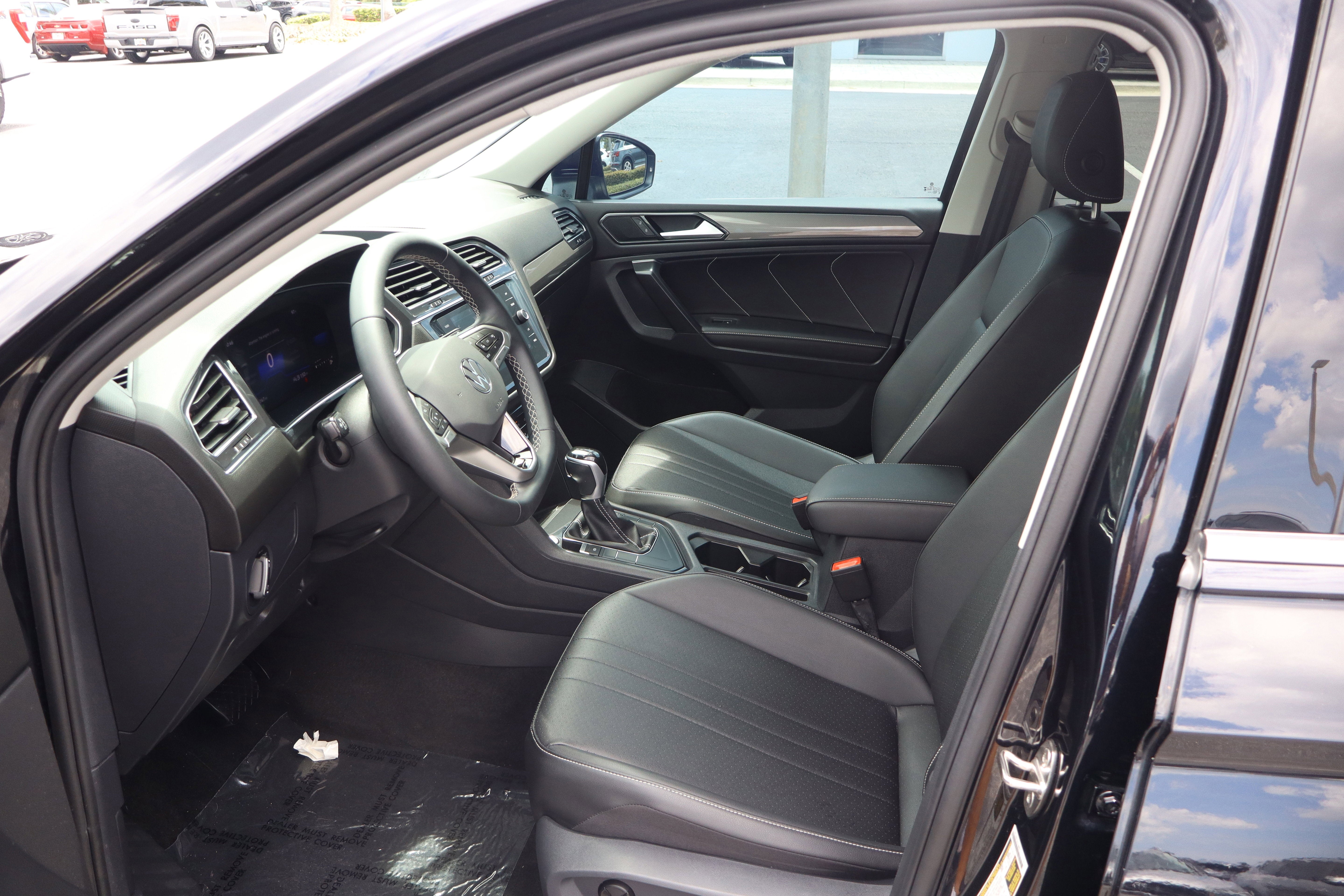 2023 Volkswagen Tiguan SE