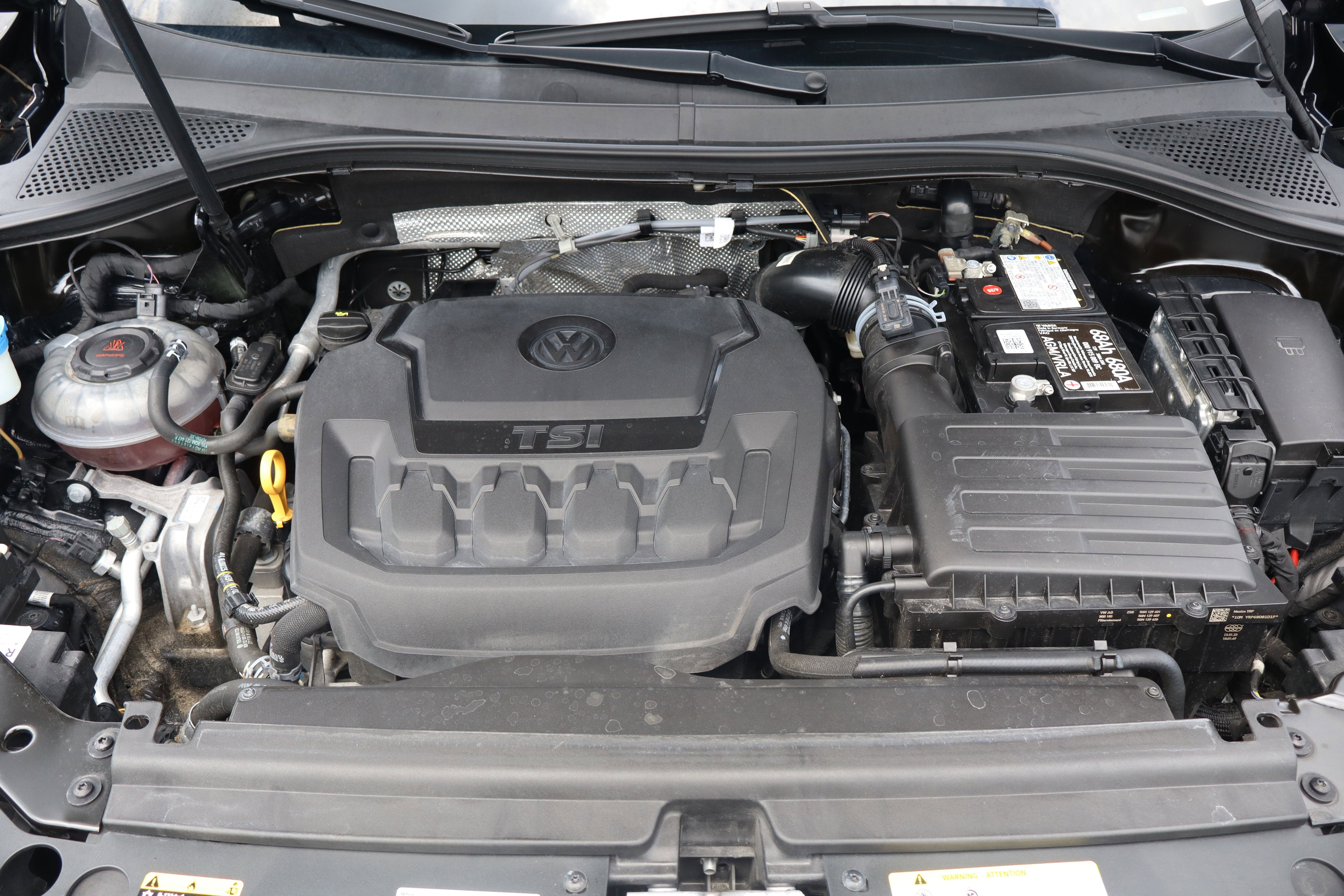 2023 Volkswagen Tiguan SE