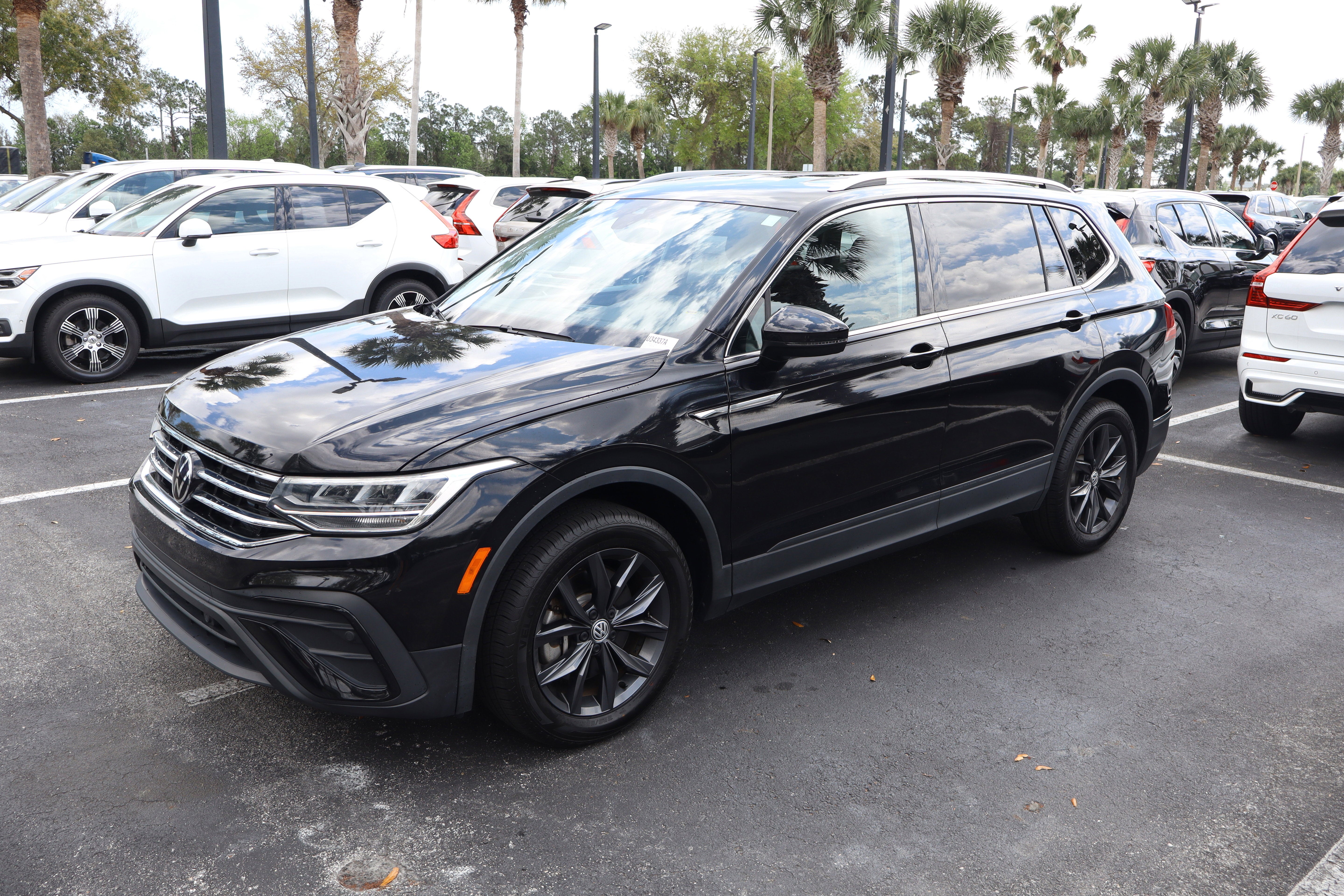 2023 Volkswagen Tiguan SE