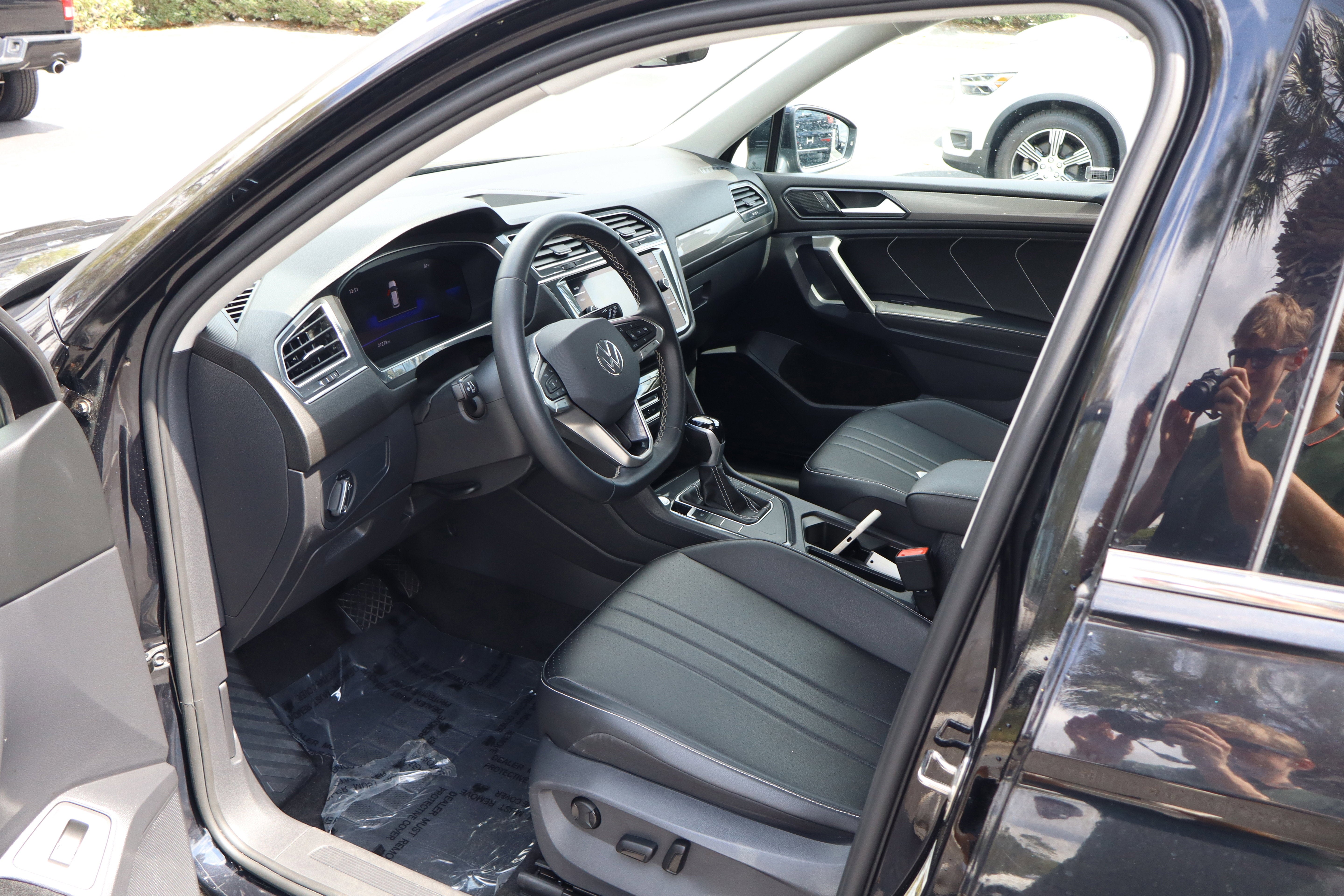 2023 Volkswagen Tiguan SE