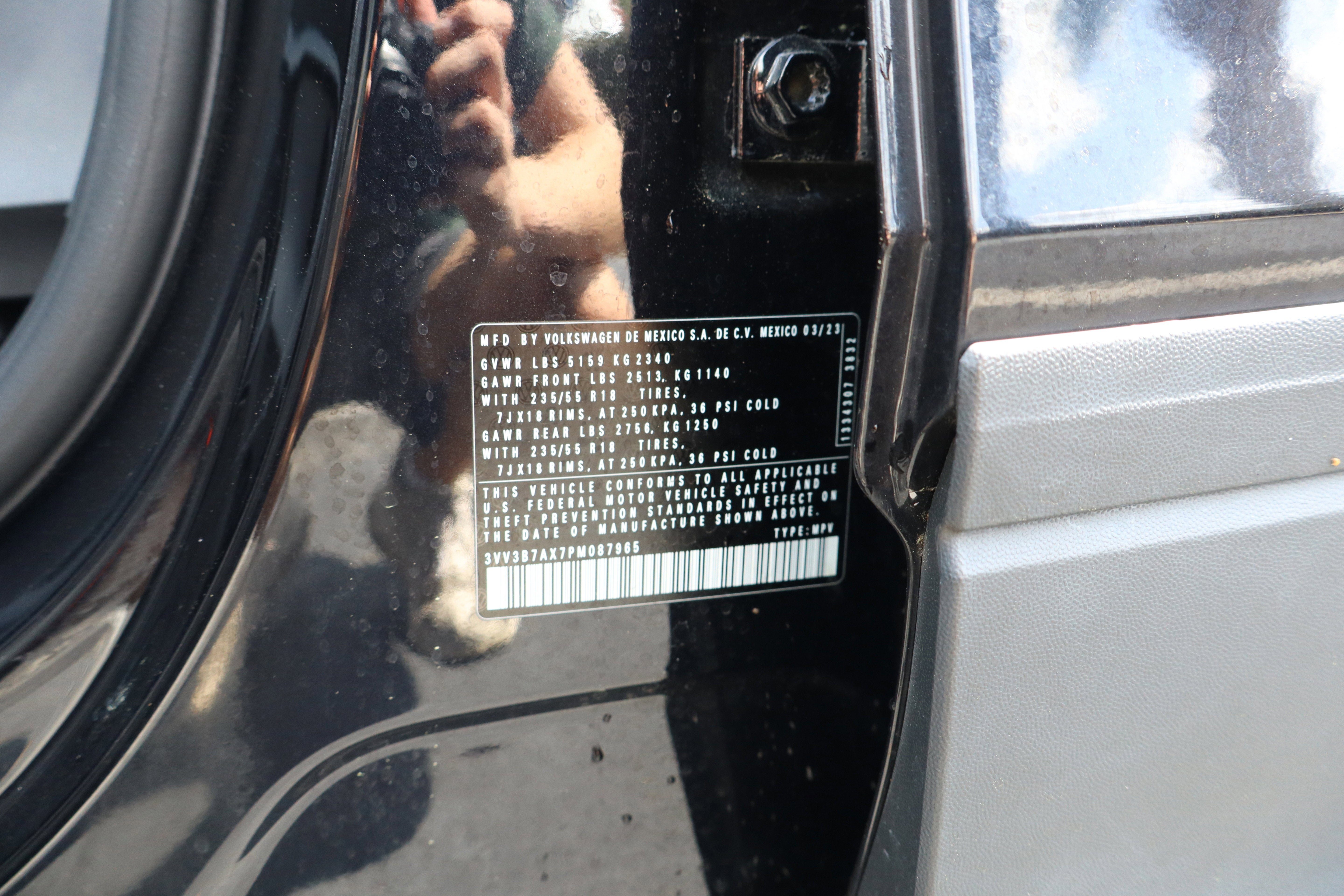 2023 Volkswagen Tiguan SE