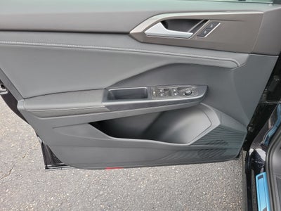 2026 Volkswagen Taos SE Black