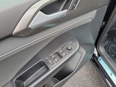 2026 Volkswagen Taos SE Black