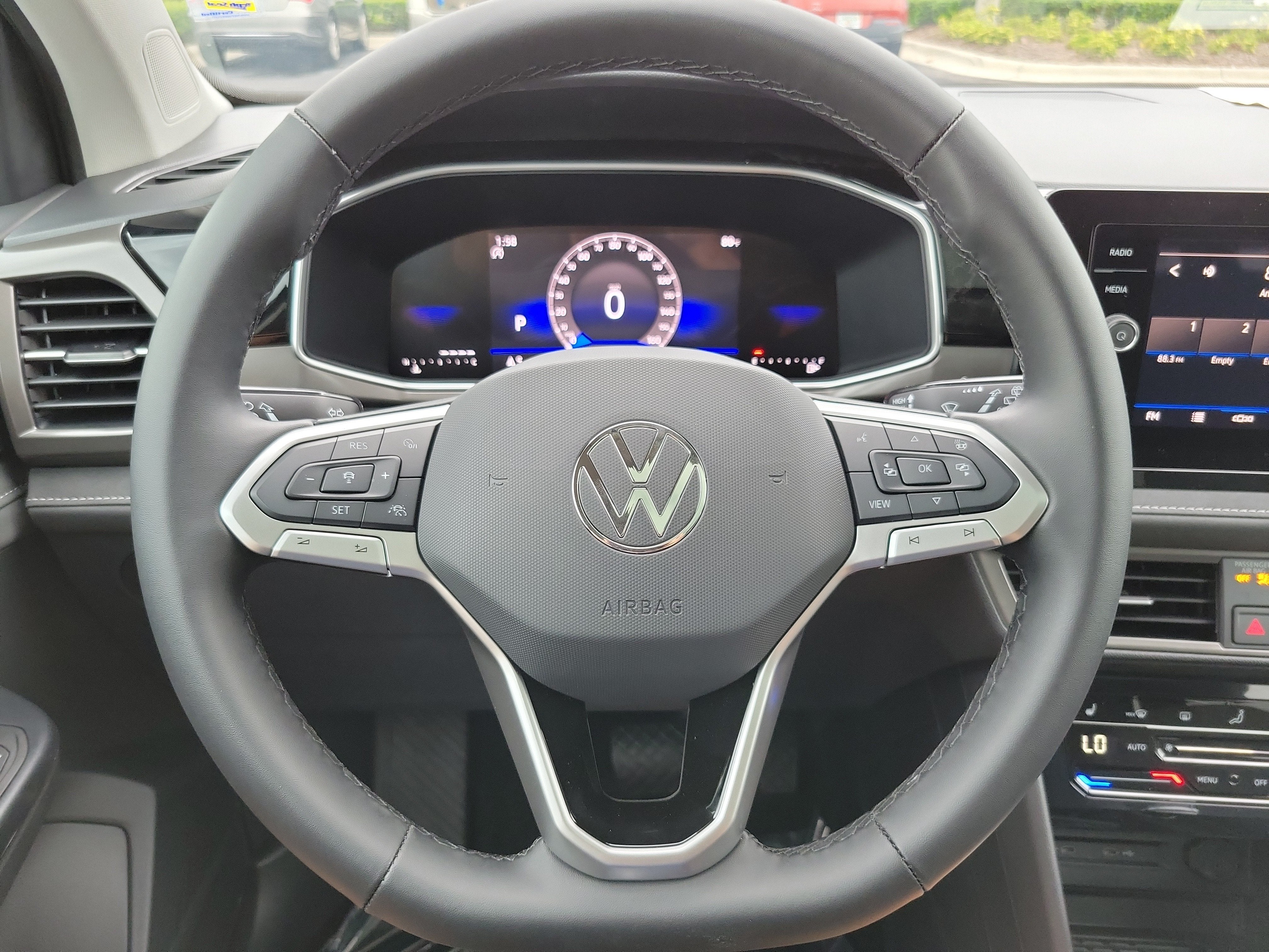 2026 Volkswagen Taos SE Black