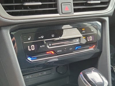 2026 Volkswagen Taos SE Black