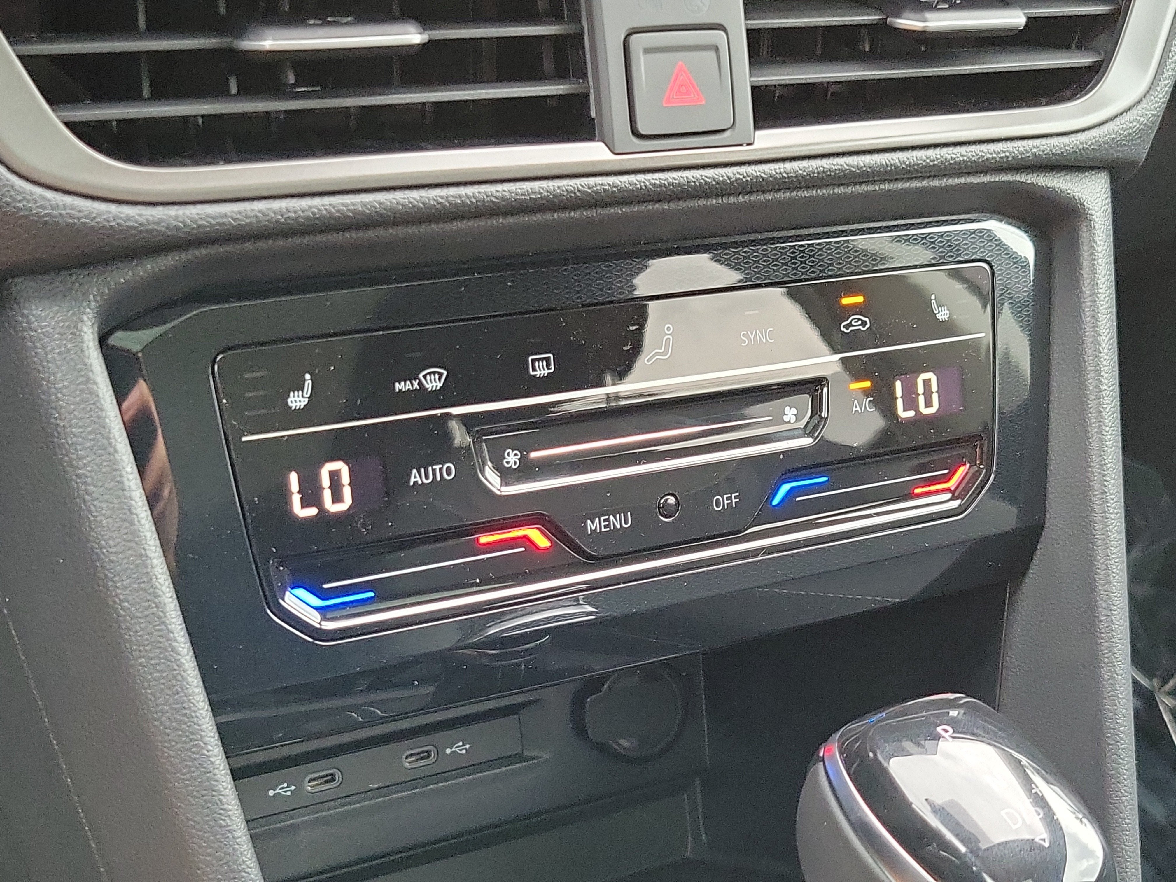 2026 Volkswagen Taos SE Black