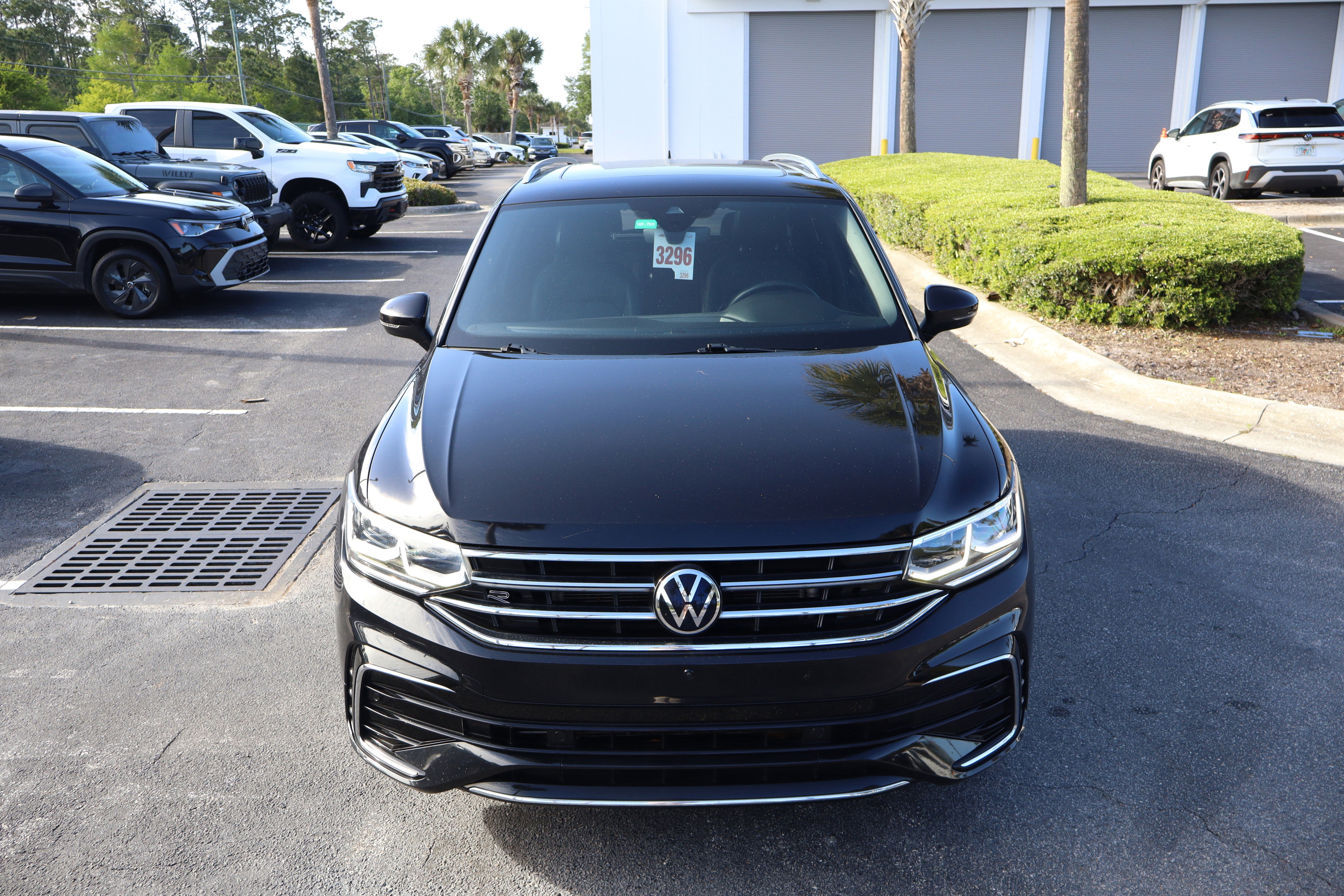 2022 Volkswagen Tiguan SEL R-Line