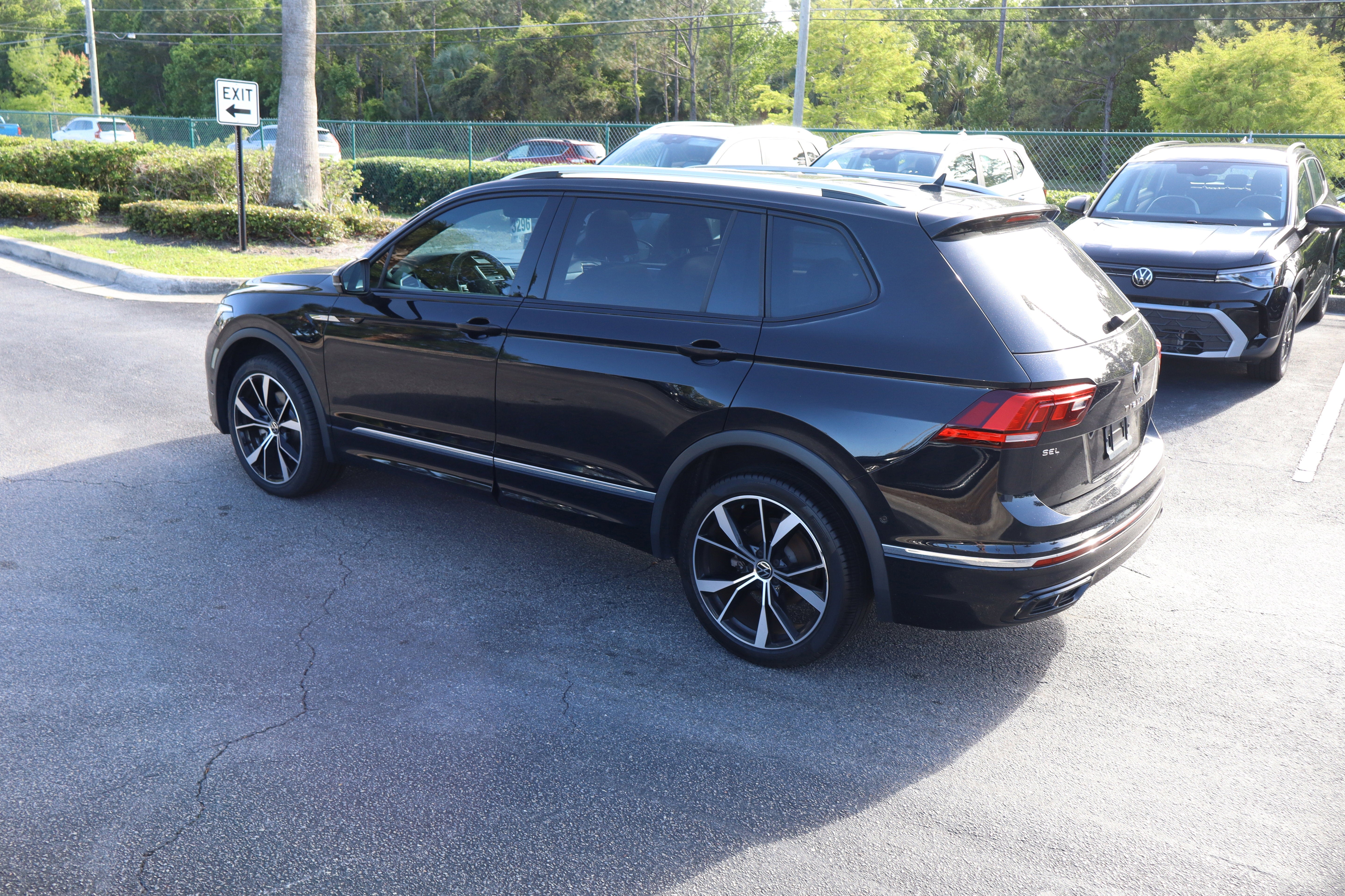 2022 Volkswagen Tiguan SEL R-Line