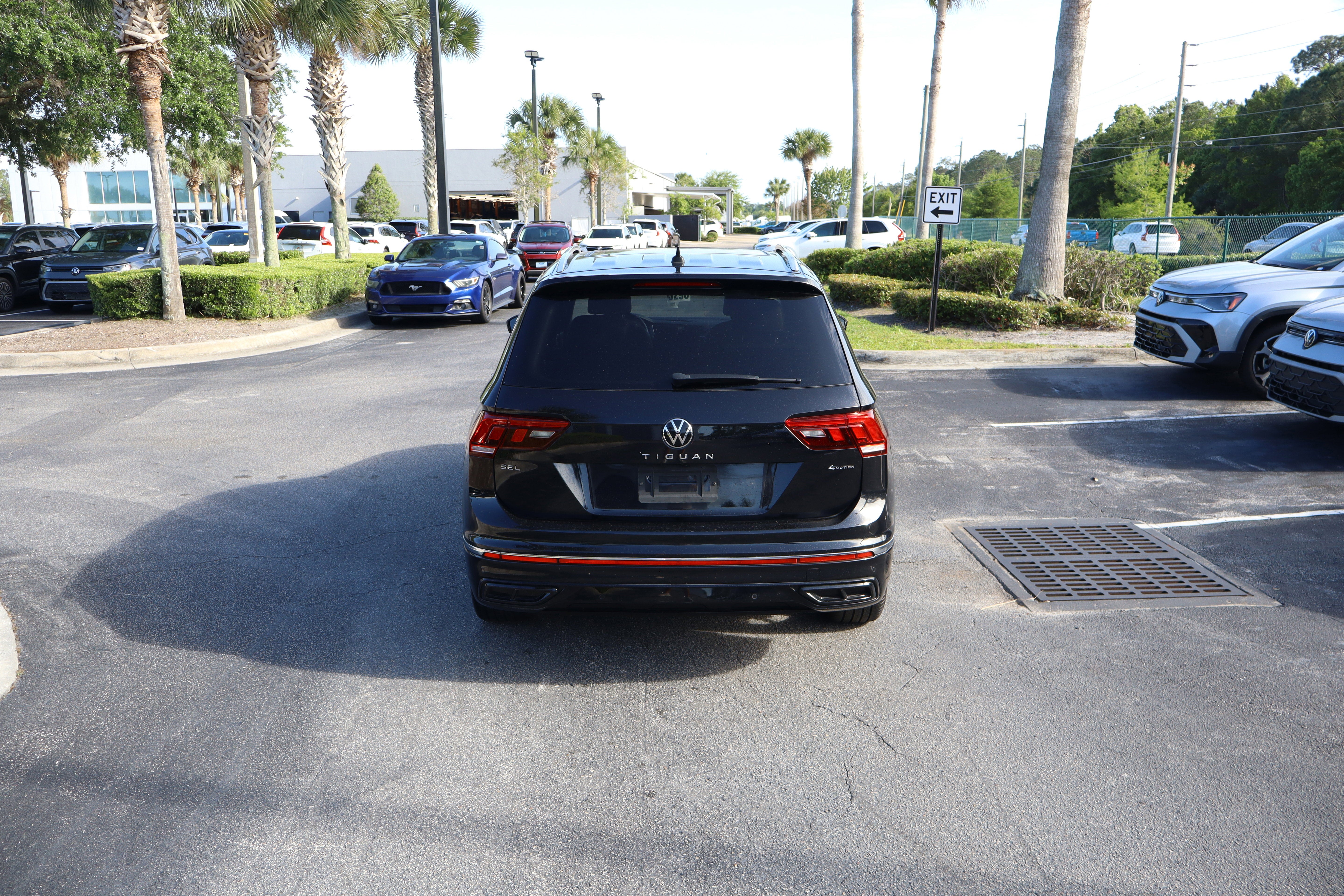 2022 Volkswagen Tiguan SEL R-Line